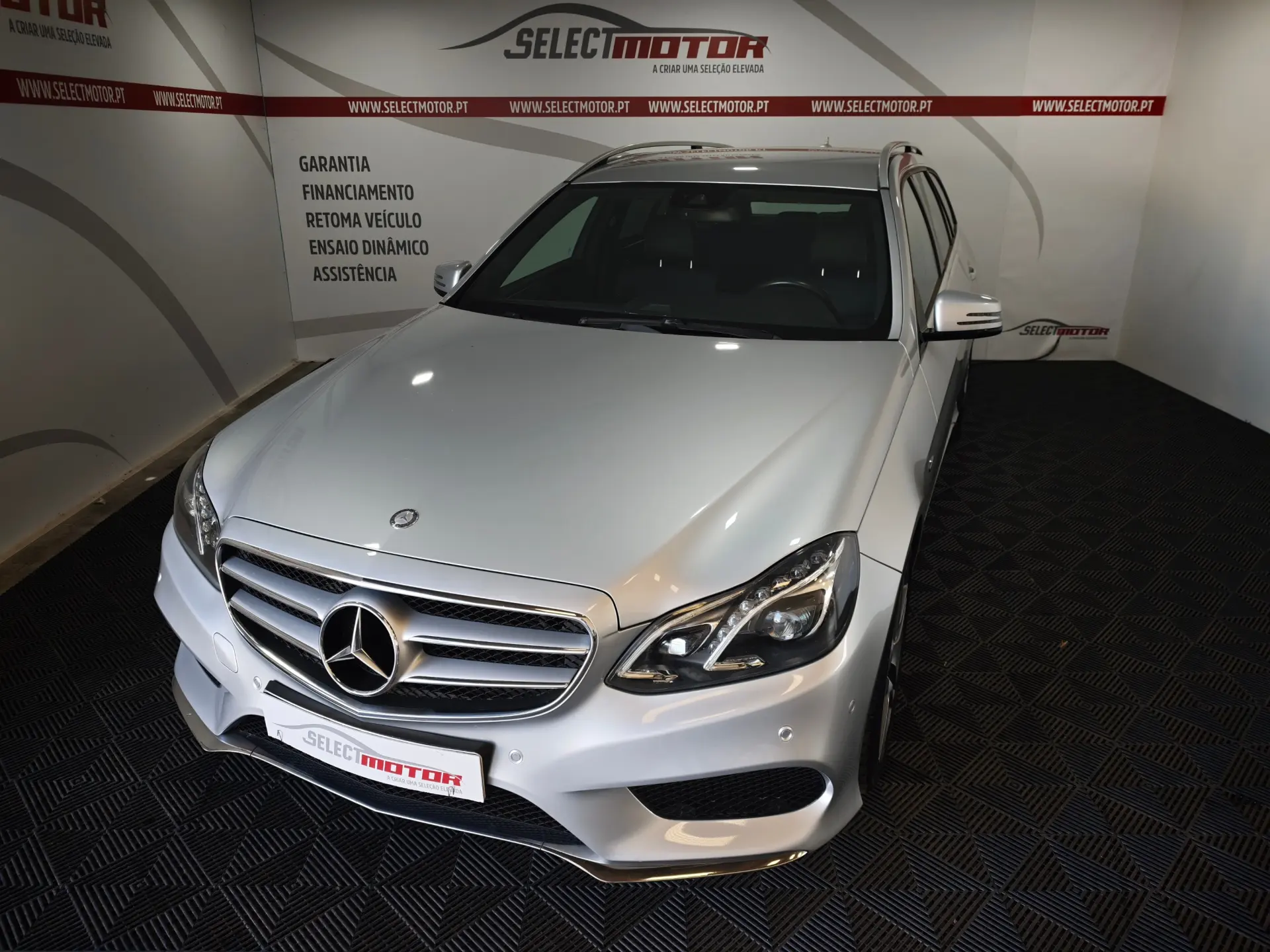 Mercedes-Benz E 220 BlueTEC BE Edition Auto. 1