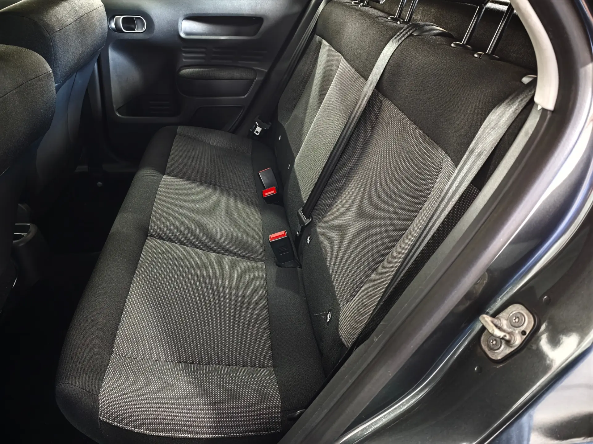 Citroen C4 Cactus 1.2 PureTech Shine 18