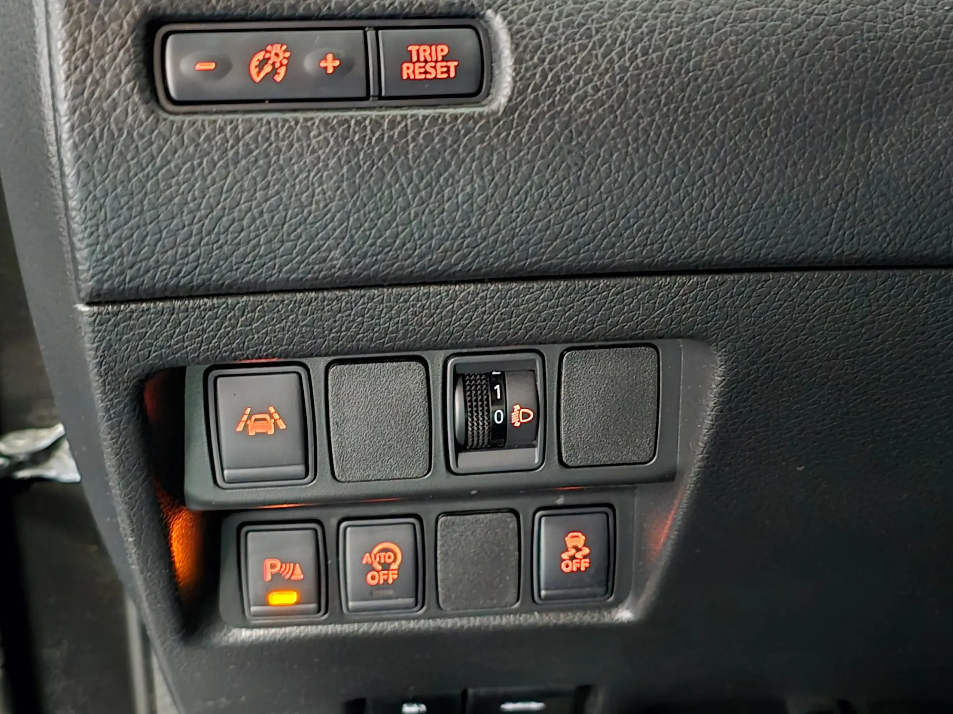 Nissan Qashqai 1.5 dCi N-Connecta 18 14