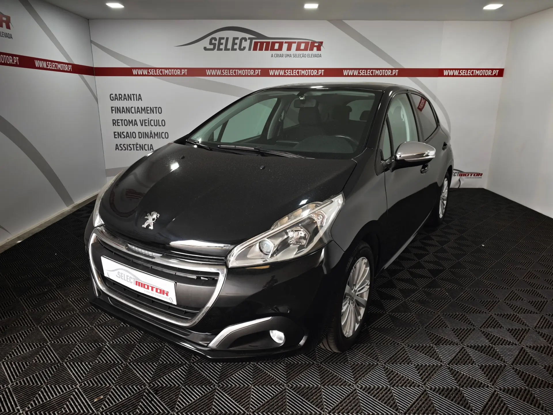 Peugeot 208 1.2 VTi Allure 1