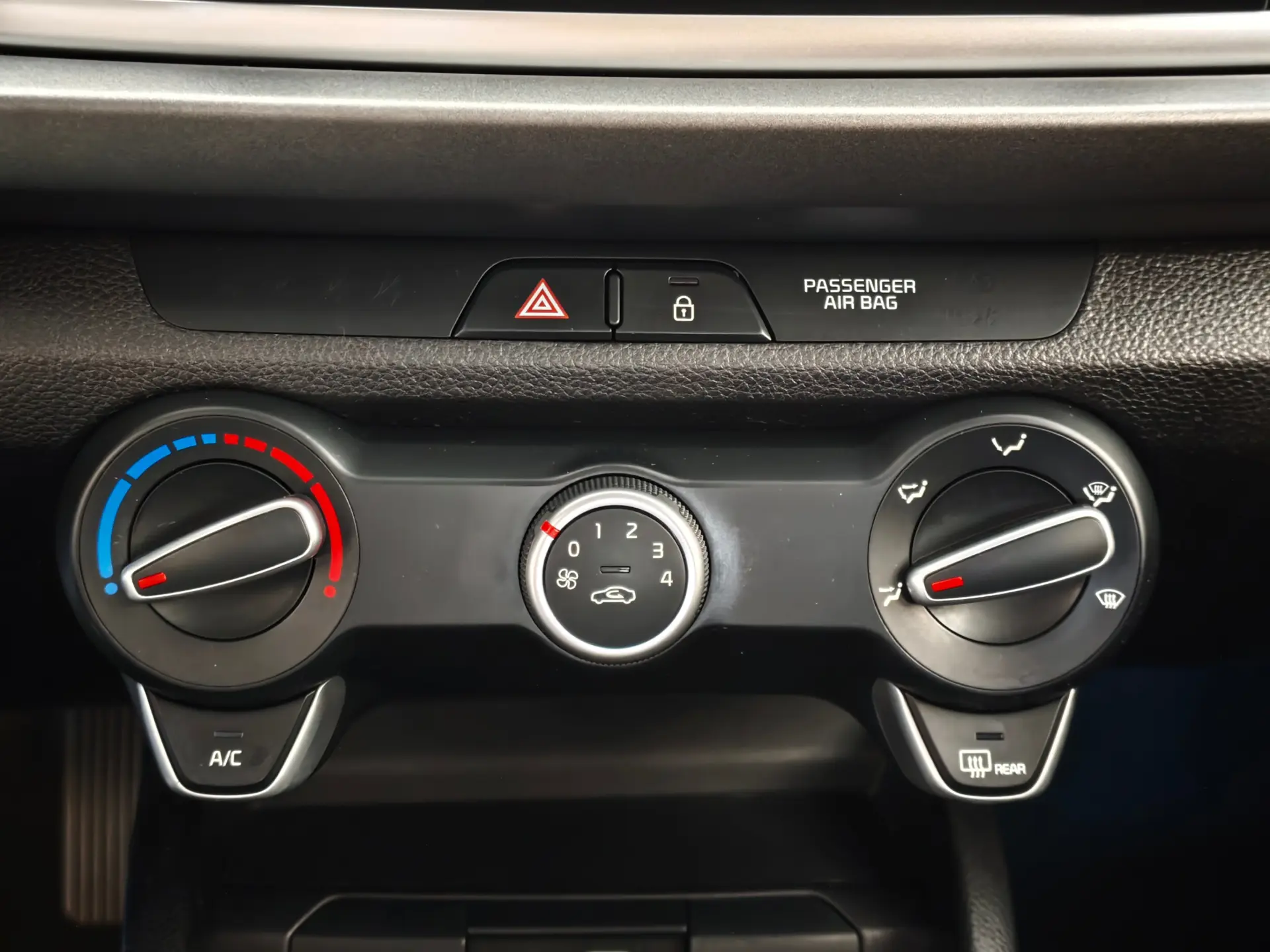 Kia Rio 1.2 CVVT LX 9