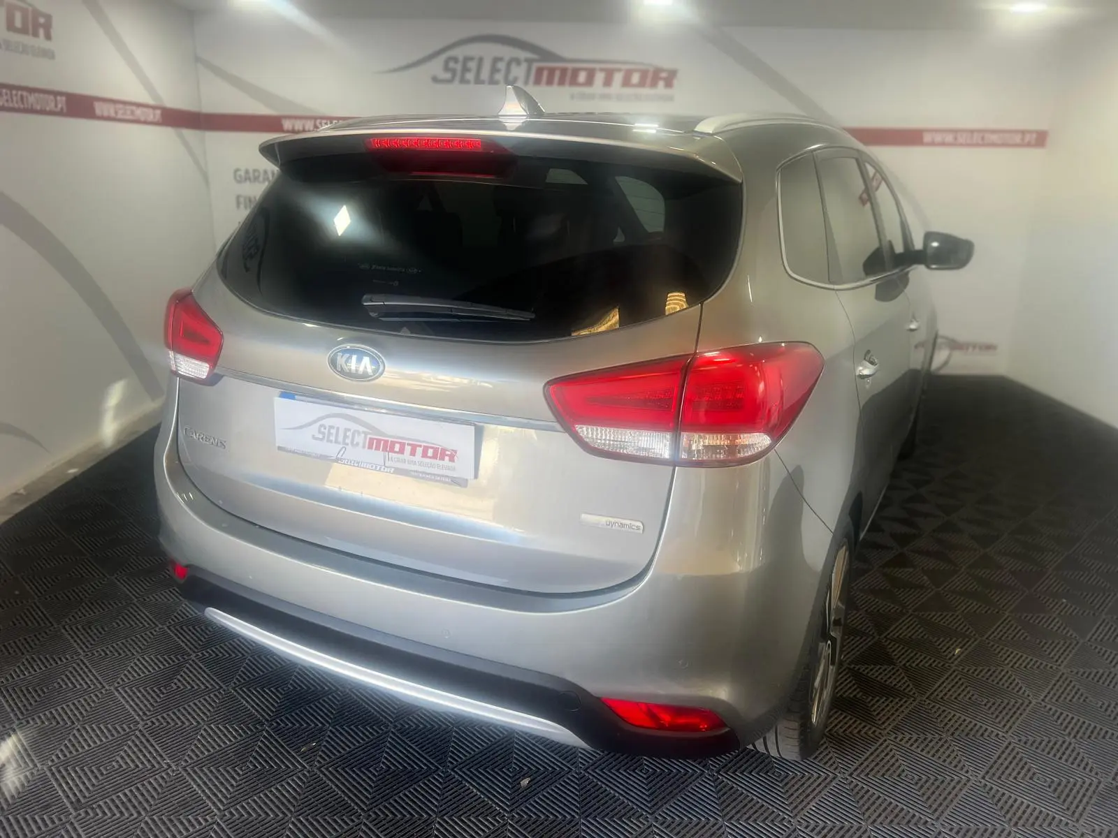 Kia Carens 1.7 CRDi ISG TX Aut. 3