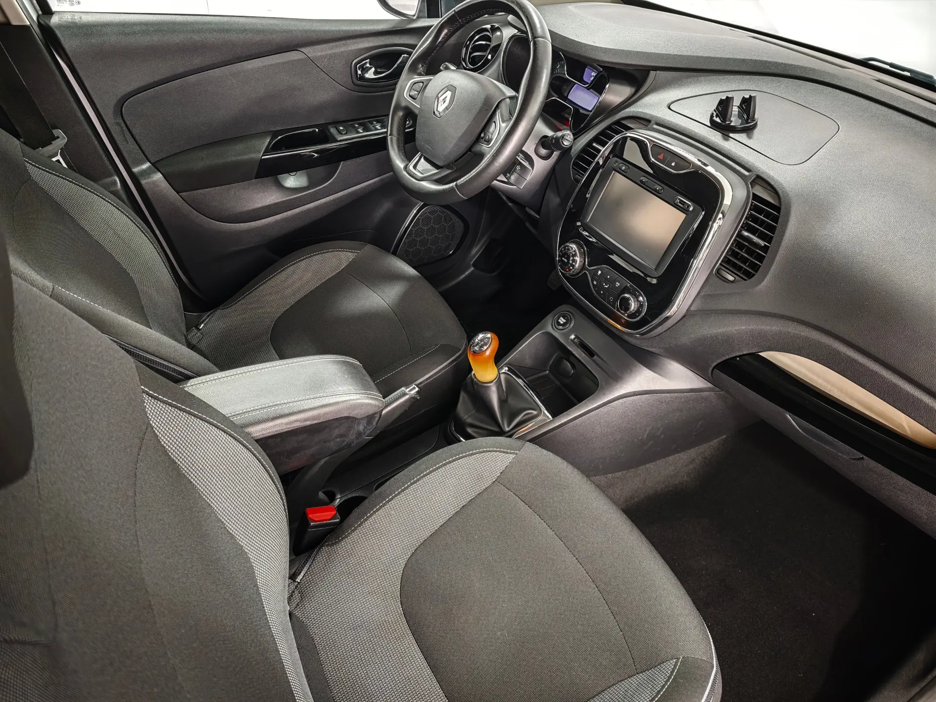 Renault Captur 1.5 dCi 27