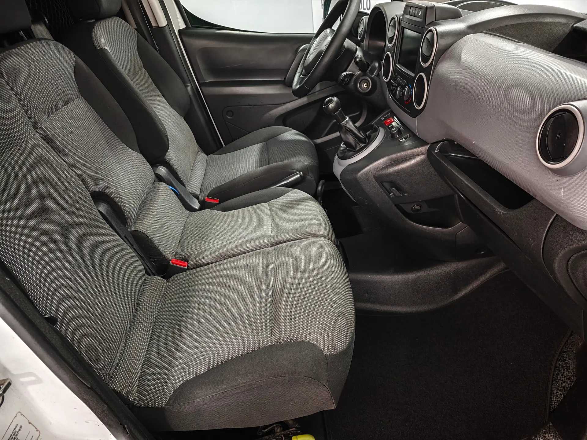 Citroen Berlingo 1.6 BlueHDi Feel 21