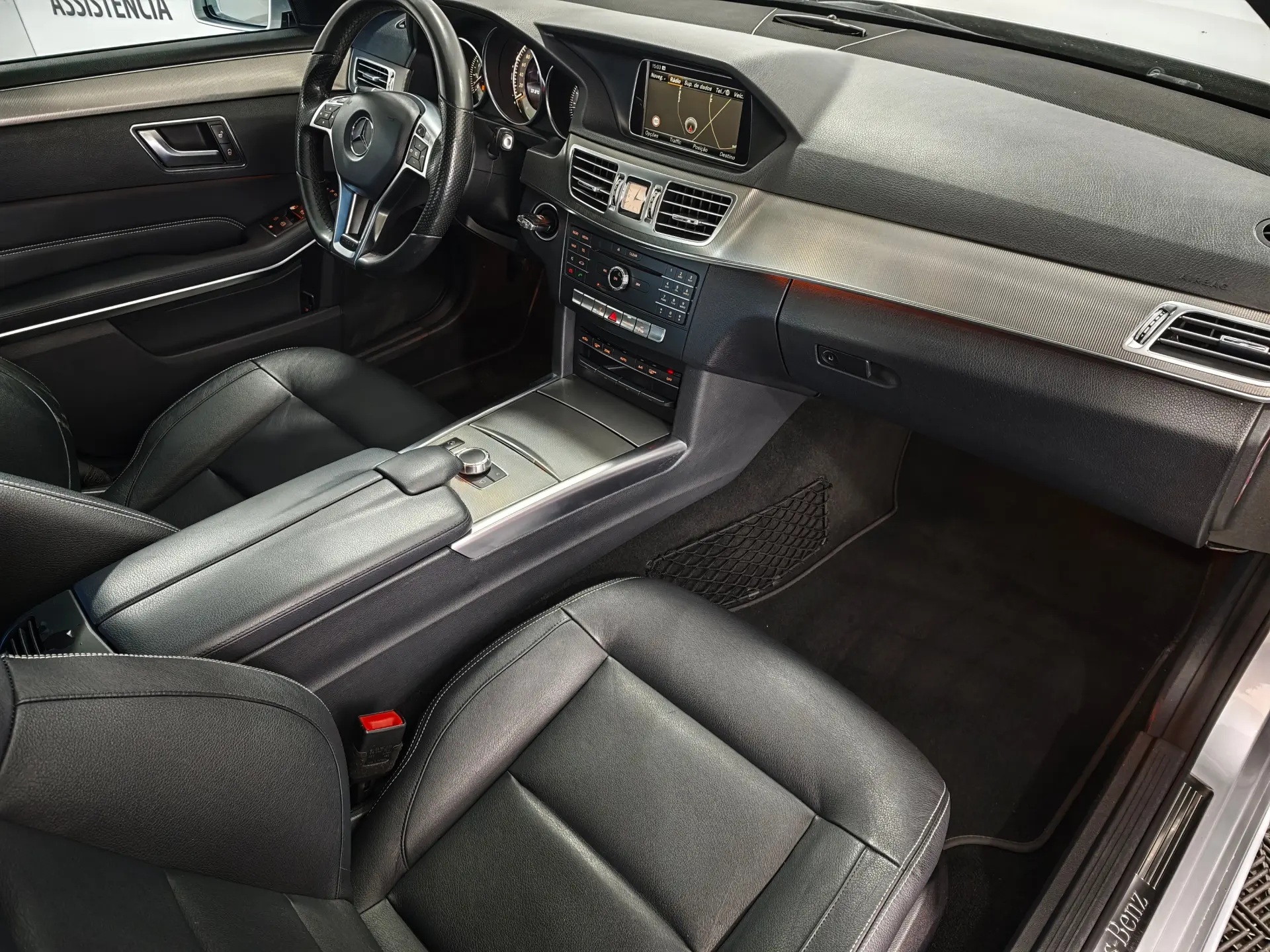 Mercedes-Benz E 220 BlueTEC BE Edition Auto. 34