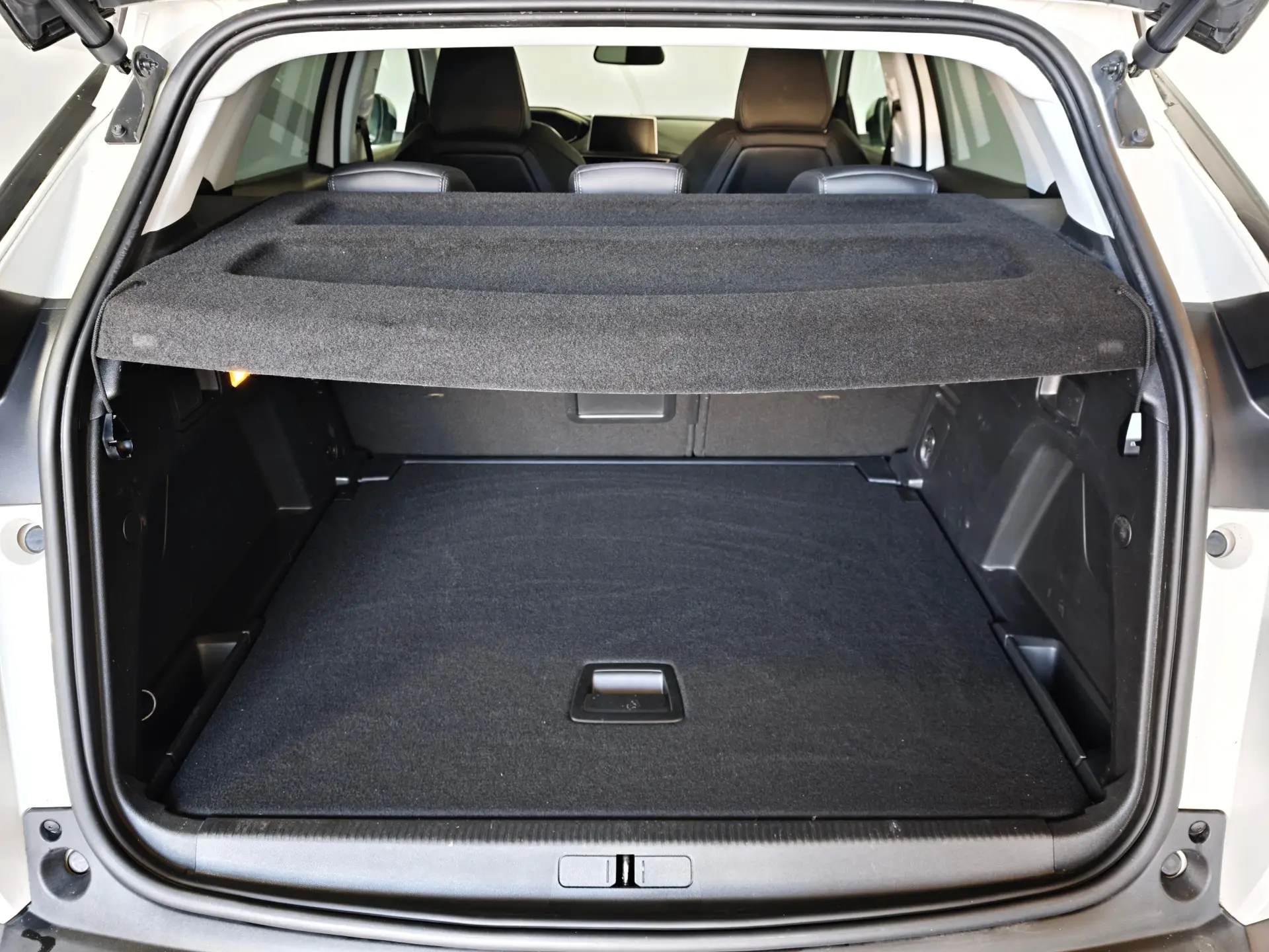 Peugeot 3008 1.2 PureTech Allure Pack 23