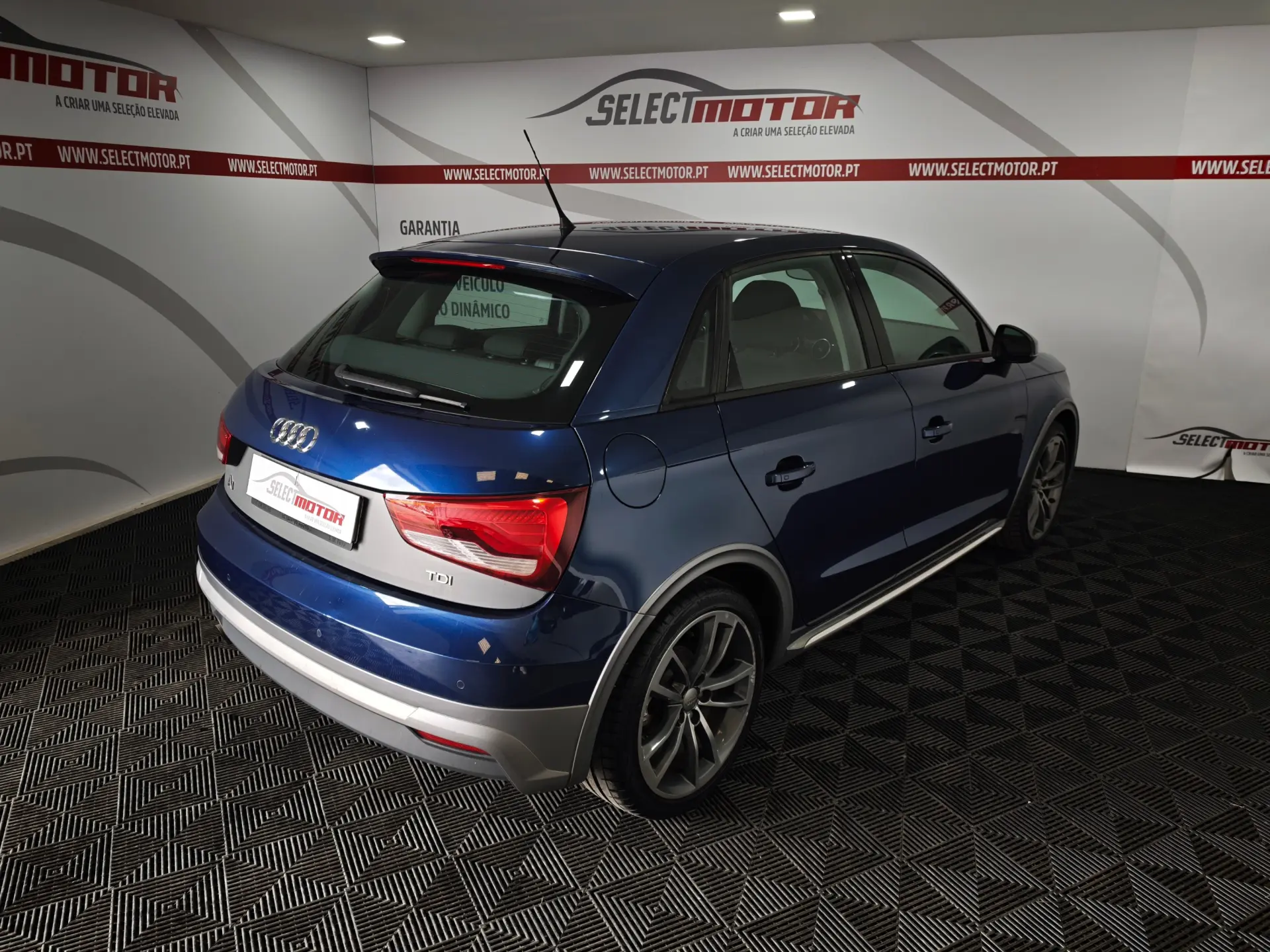Audi A1 Sportback 1.4 TDI S-line 6