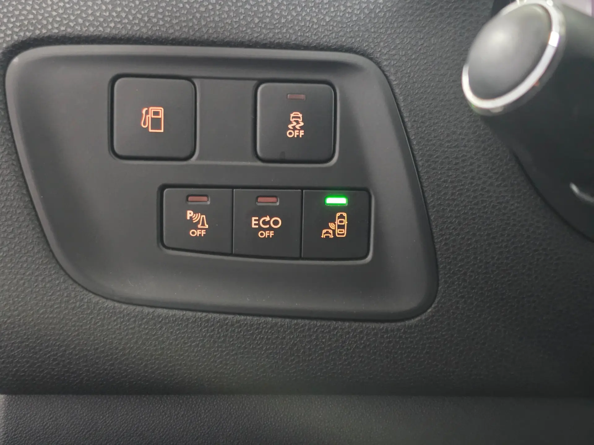 Citroën DS4 1.6 BlueHDi So Chic EAT6 14