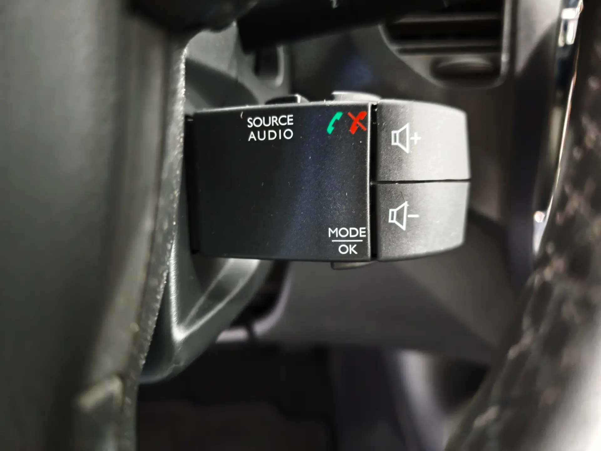 Renault Captur 0.9 TCE Exclusive 17
