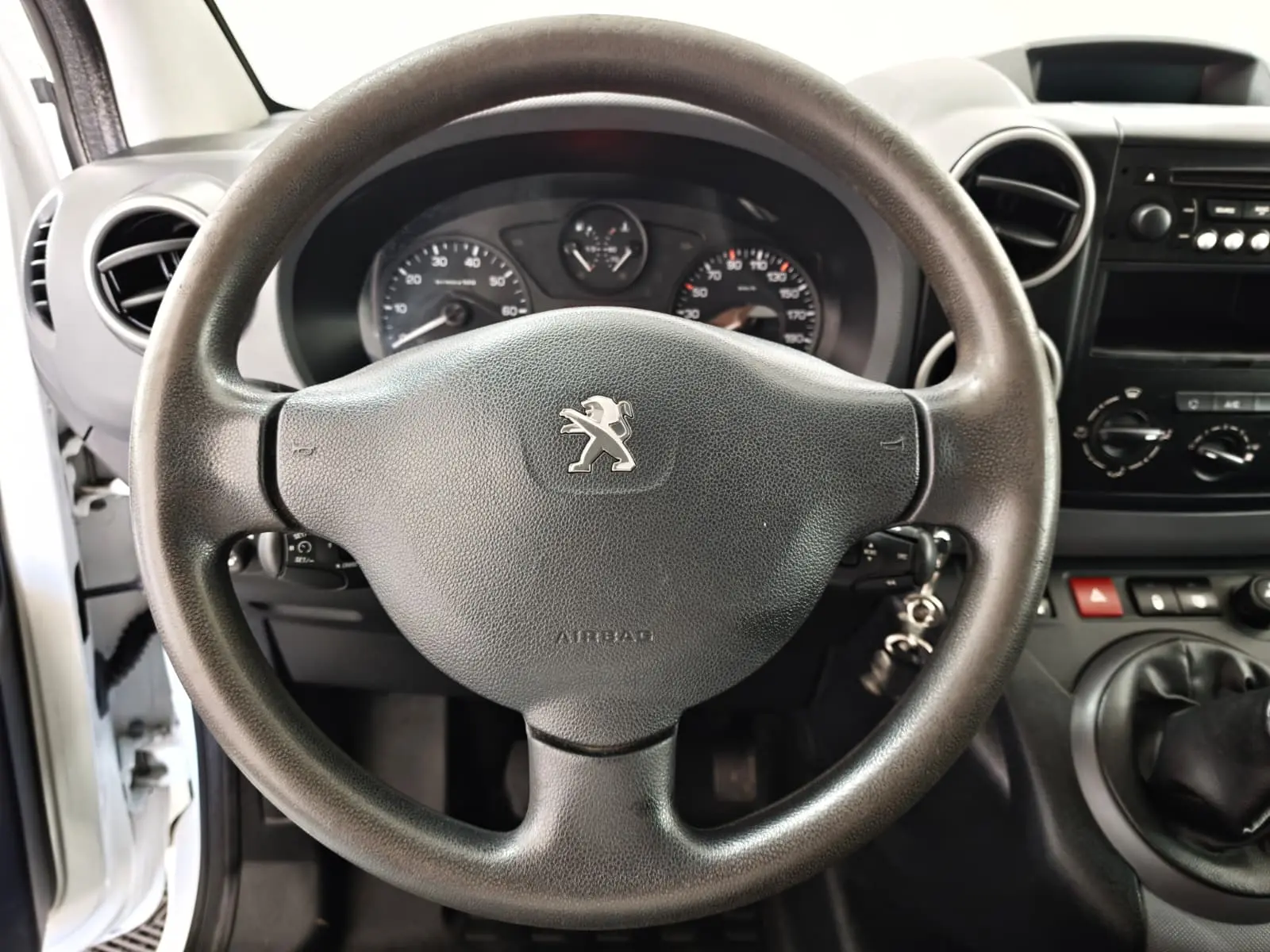 Peugeot Partner 1.6 BlueHDi Confort 17