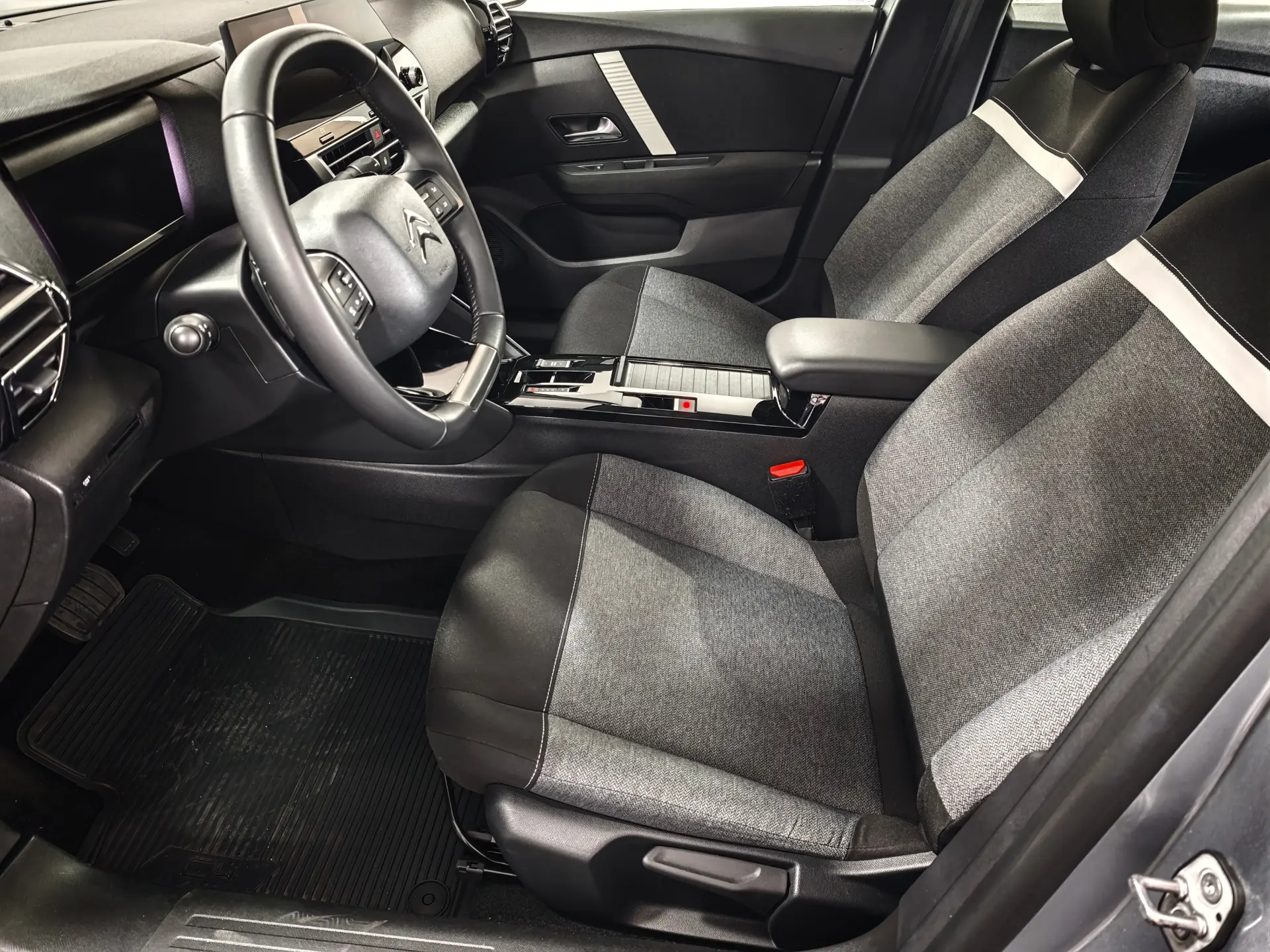 Citroen C4 1.2 PureTech Feel Pack EAT8 20