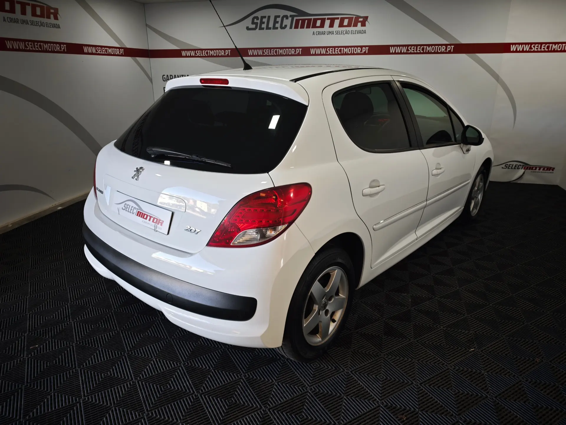 Peugeot 207 1.4 HDi Urban 5