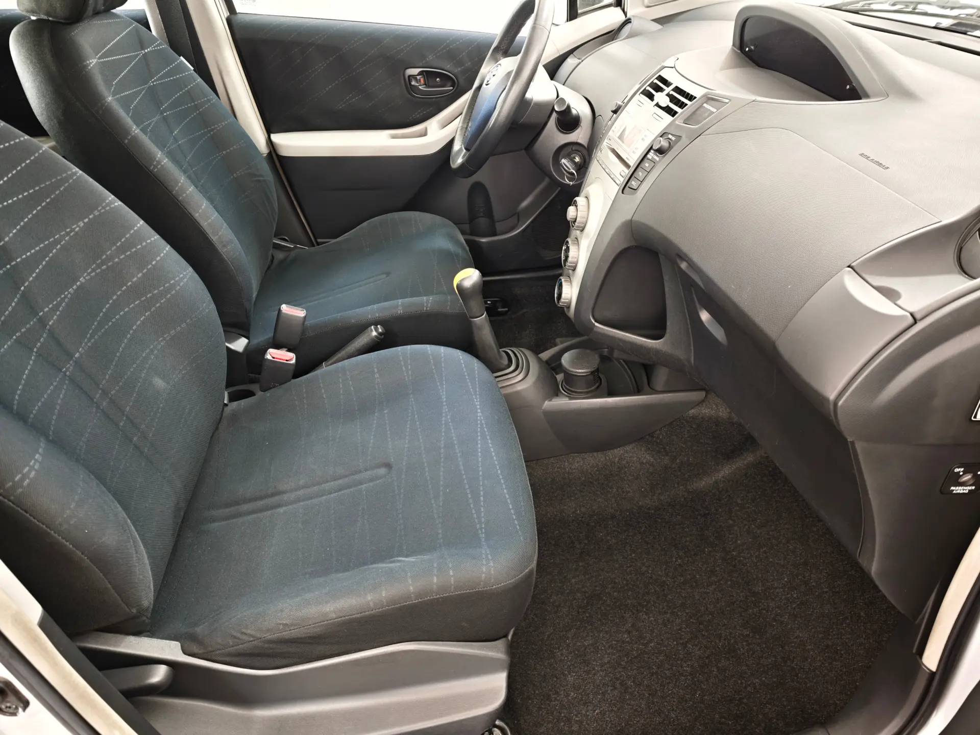 Toyota Yaris 1.0 VVT-i Comfort 21