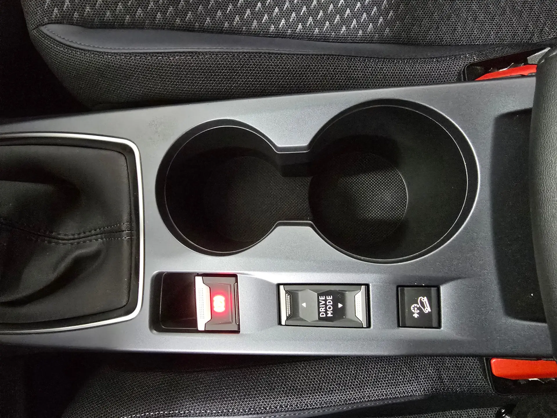 Peugeot 2008 1.2 PureTech Allure 12