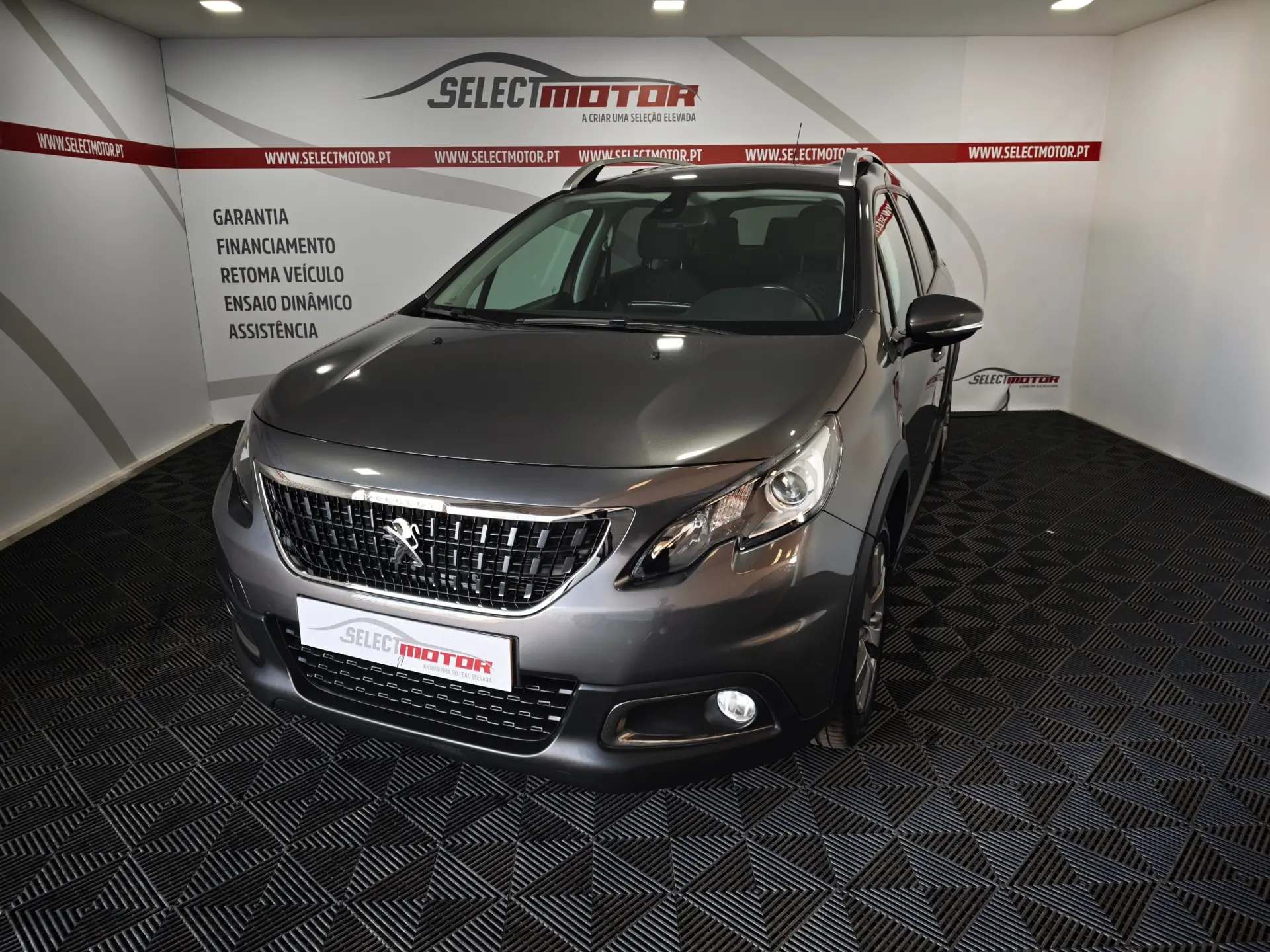 Peugeot 2008 1.2 PureTech Signature 1