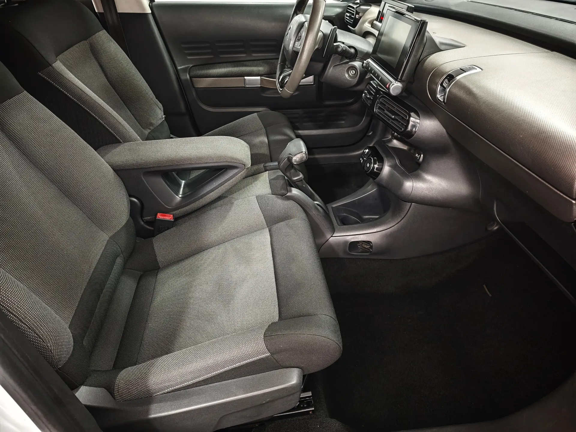 Citroen C4 Cactus BlueHDi 100 ETG6 Stop&Start Shine 24