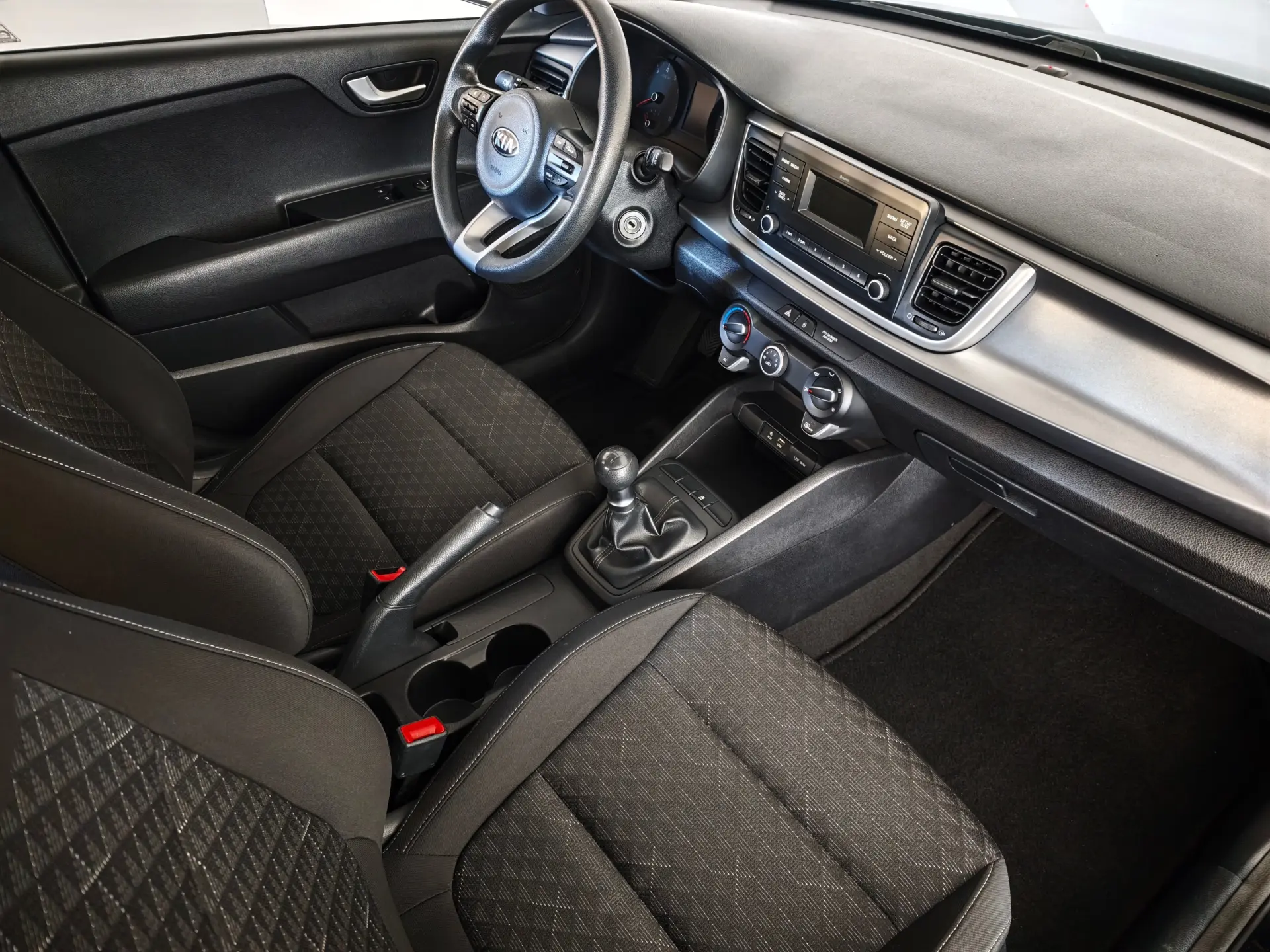 Kia Rio 1.2 CVVT LX 22