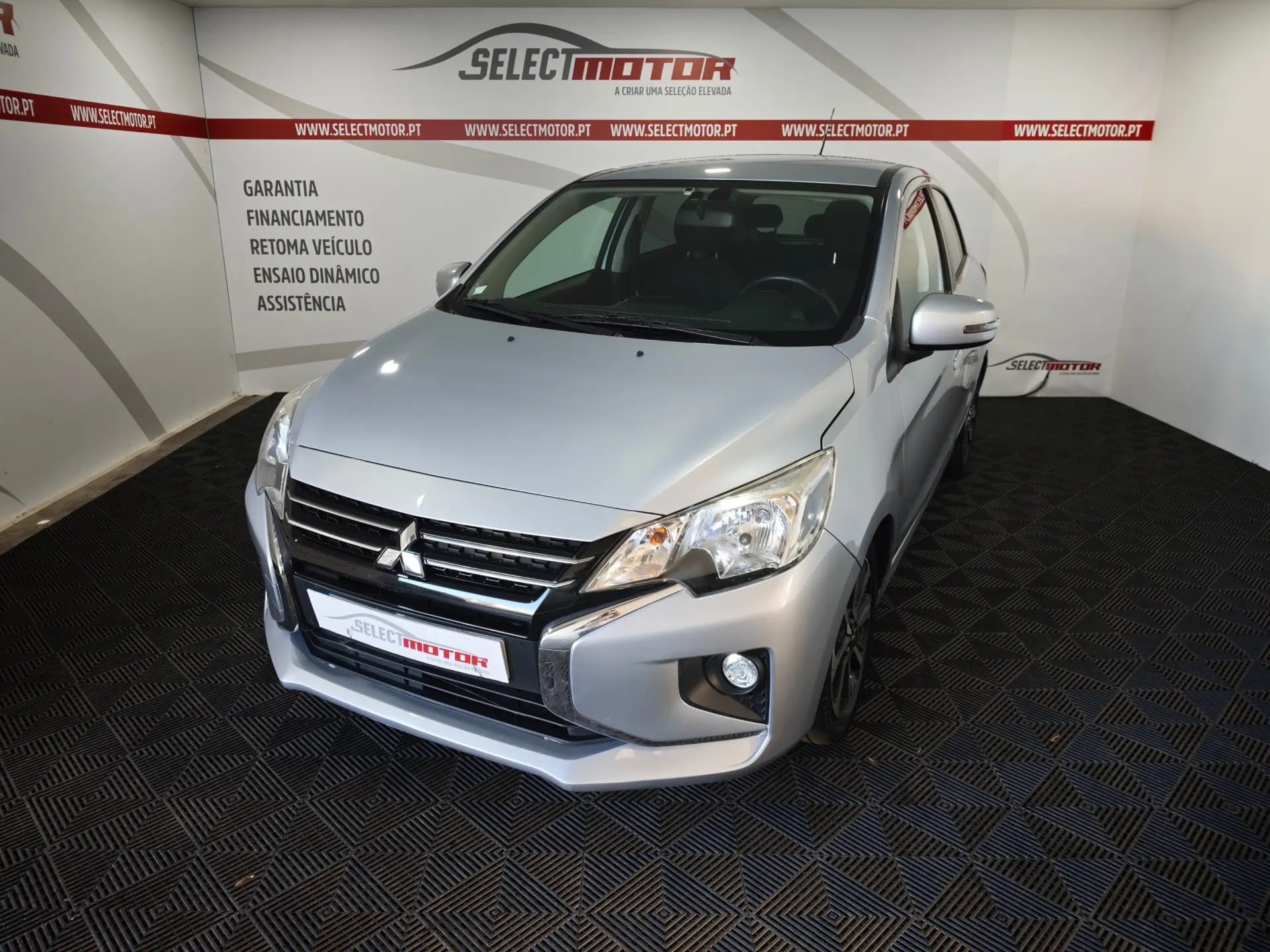 Mitsubishi Space Star 1.2 Intense 1