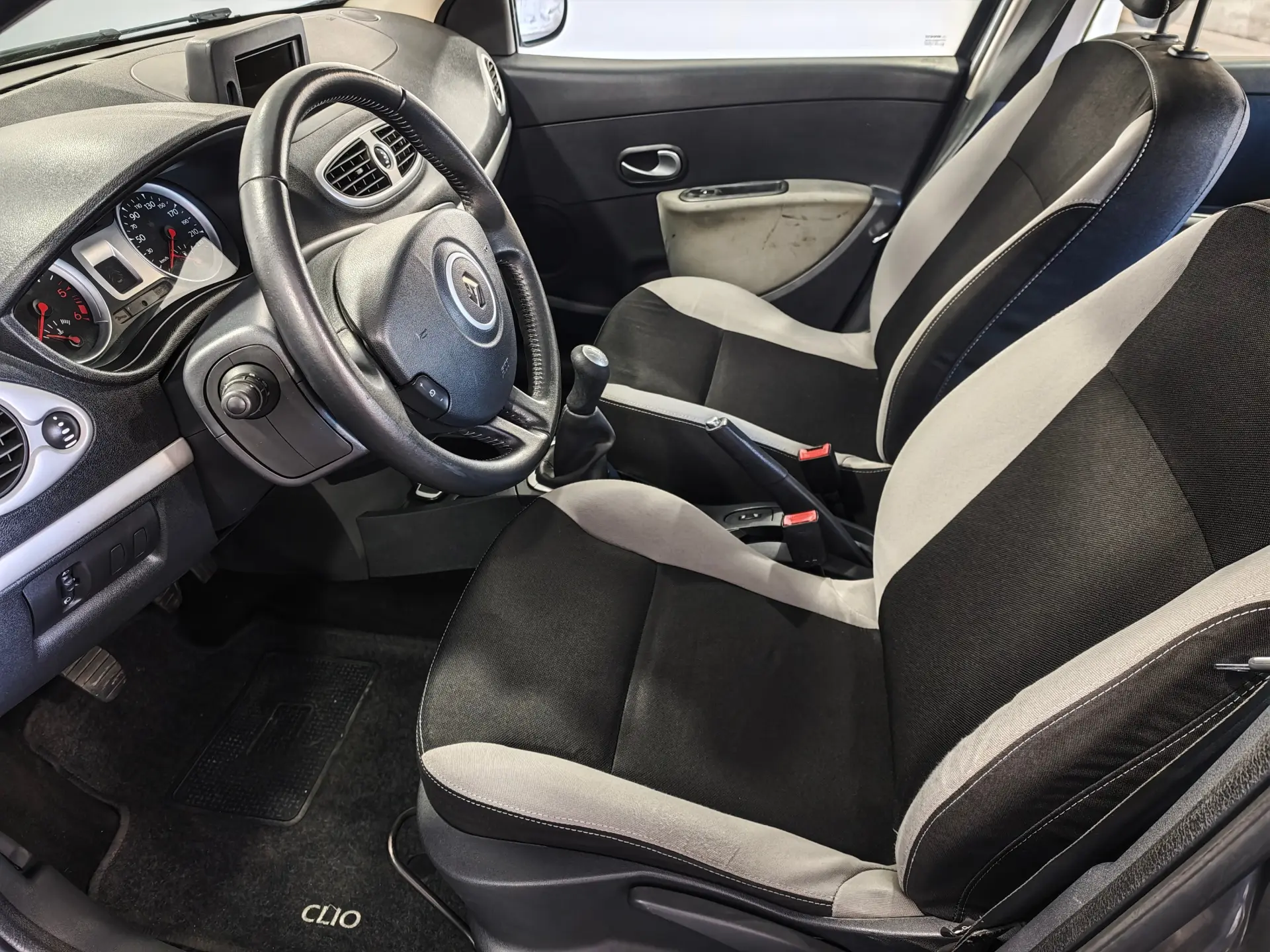 Renault Clio 1.5 dCi Confort 89g 16