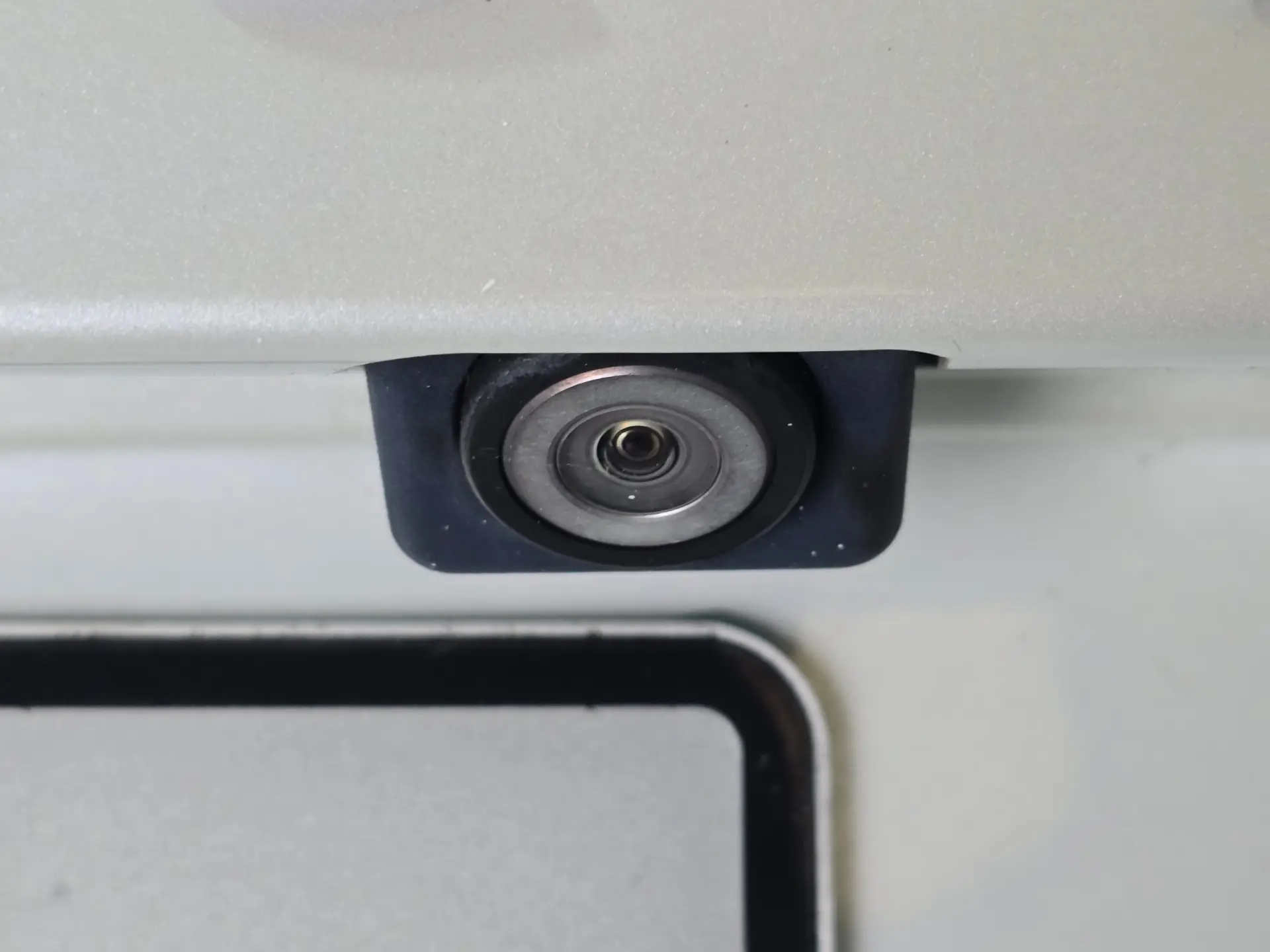 Citroën DS4 1.6 BlueHDi So Chic EAT6 23