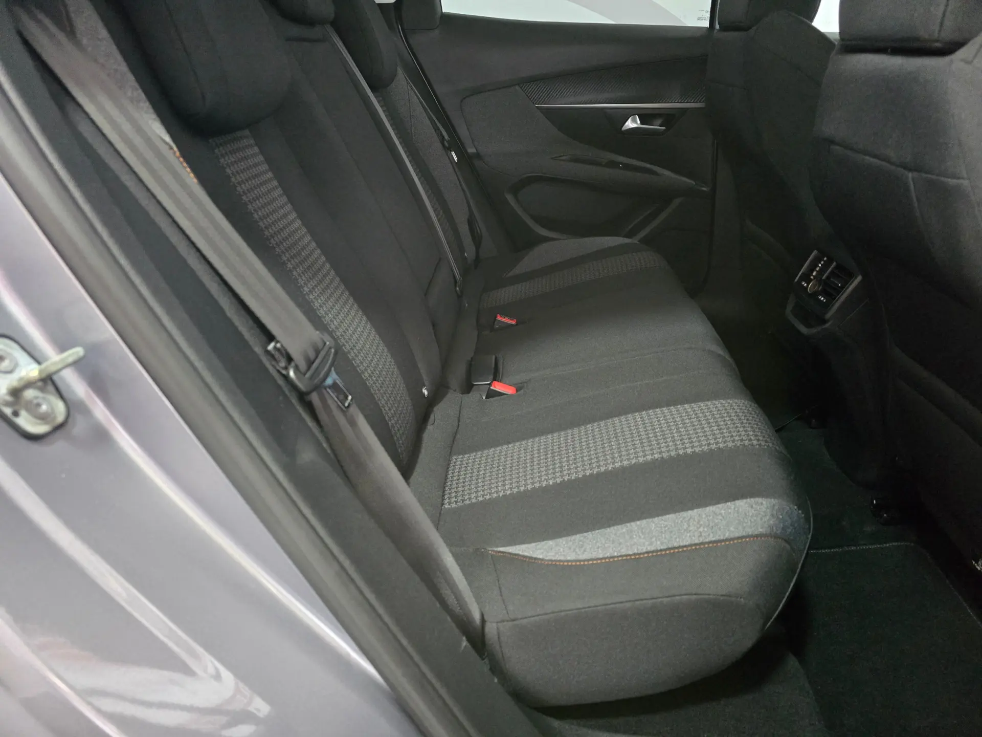 Peugeot 3008 PureTech 130 Stop & Start GPF EAT8 Active Pack 20