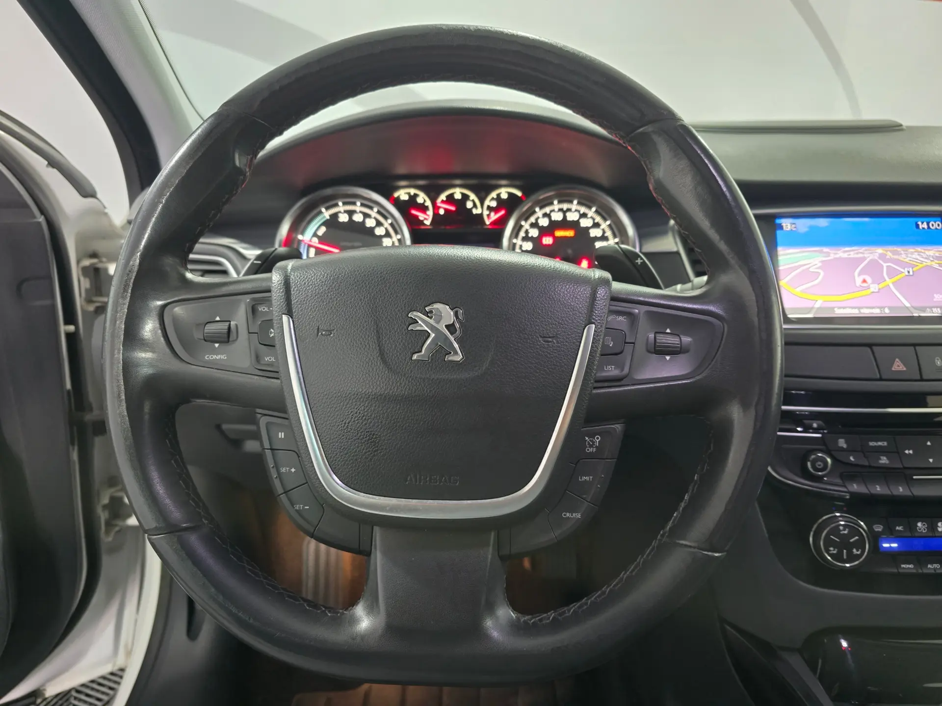 Peugeot 508 RXH 2.0 HDi Hybrid4 2-Tronic 13