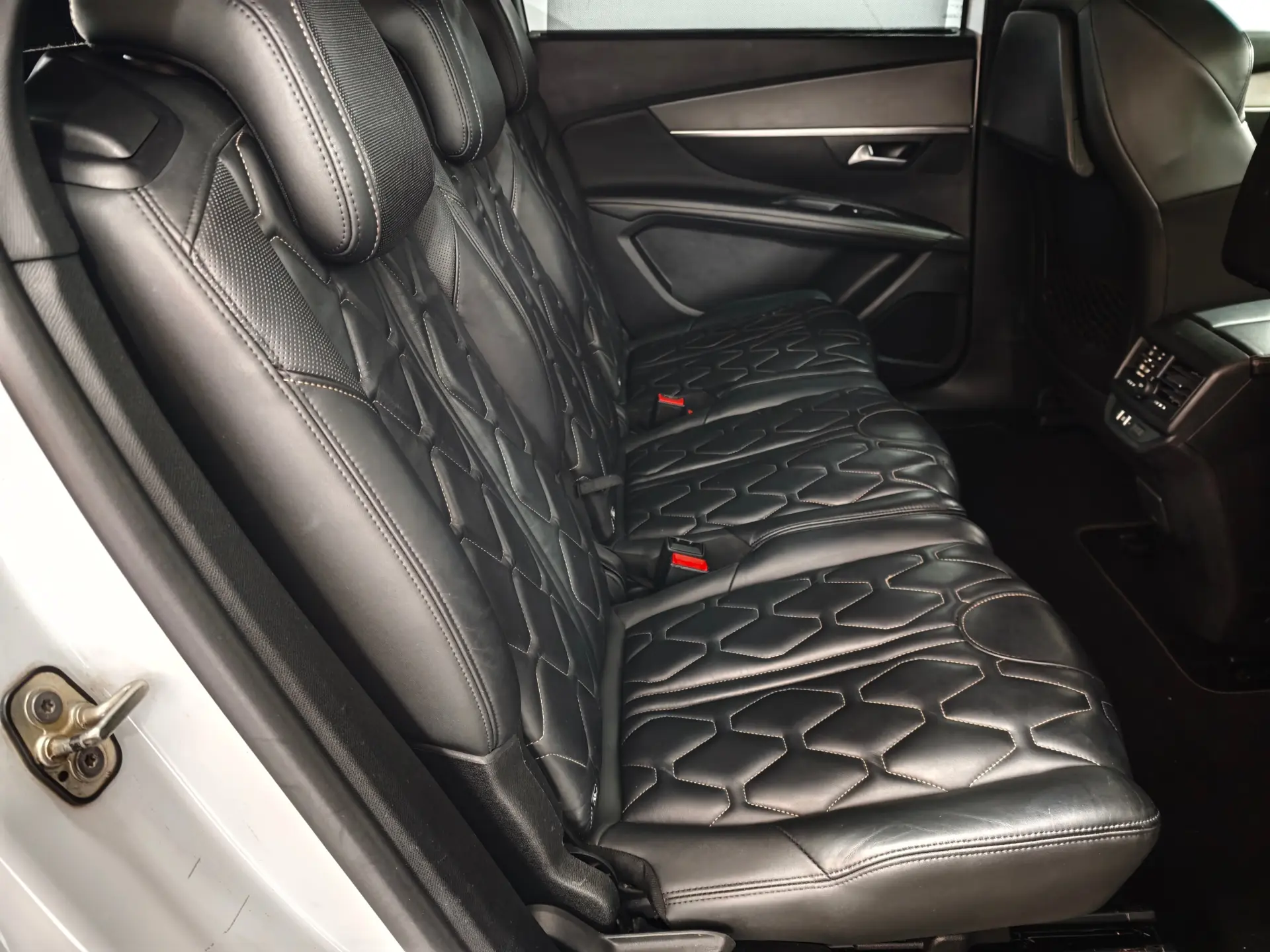 Peugeot 5008 2.0 BlueHDi GT Line EAT8 29
