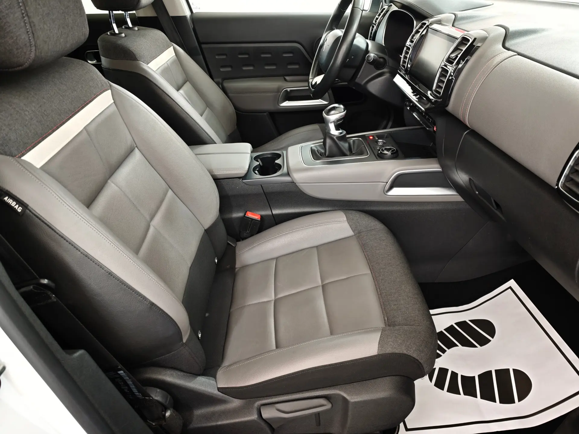 Citroen C5 Aircross 1.2 PureTech Shine 27