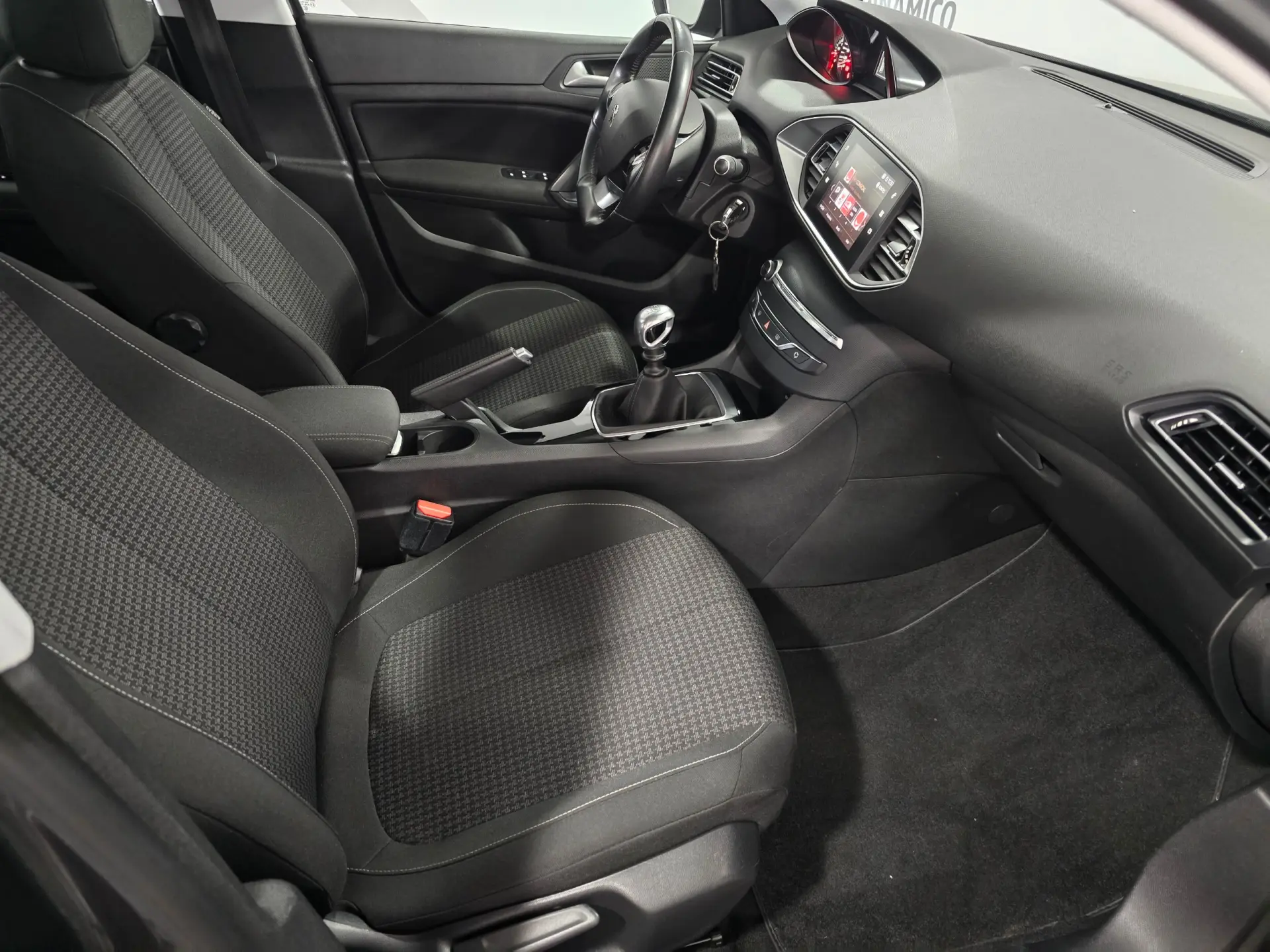 Peugeot 308 1.5 BlueHDi Style 23