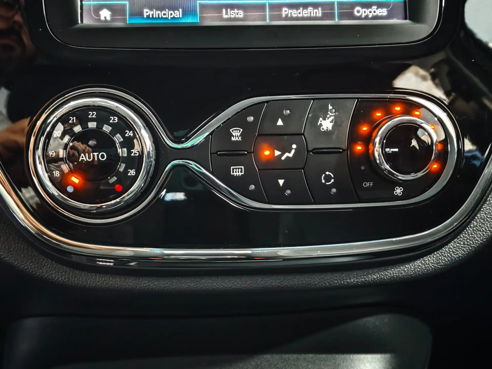 Renault Captur 0.9 TCE Exclusive 12