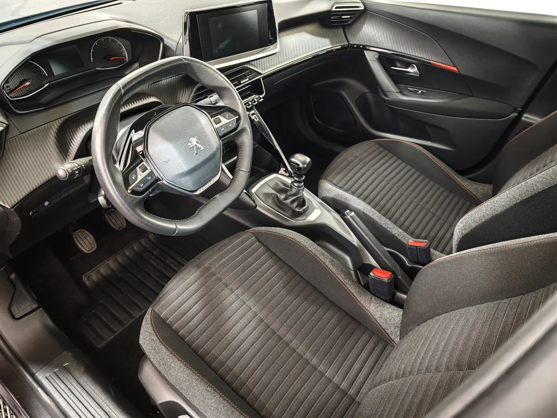 Peugeot 2008 1.2 PureTech Active 23