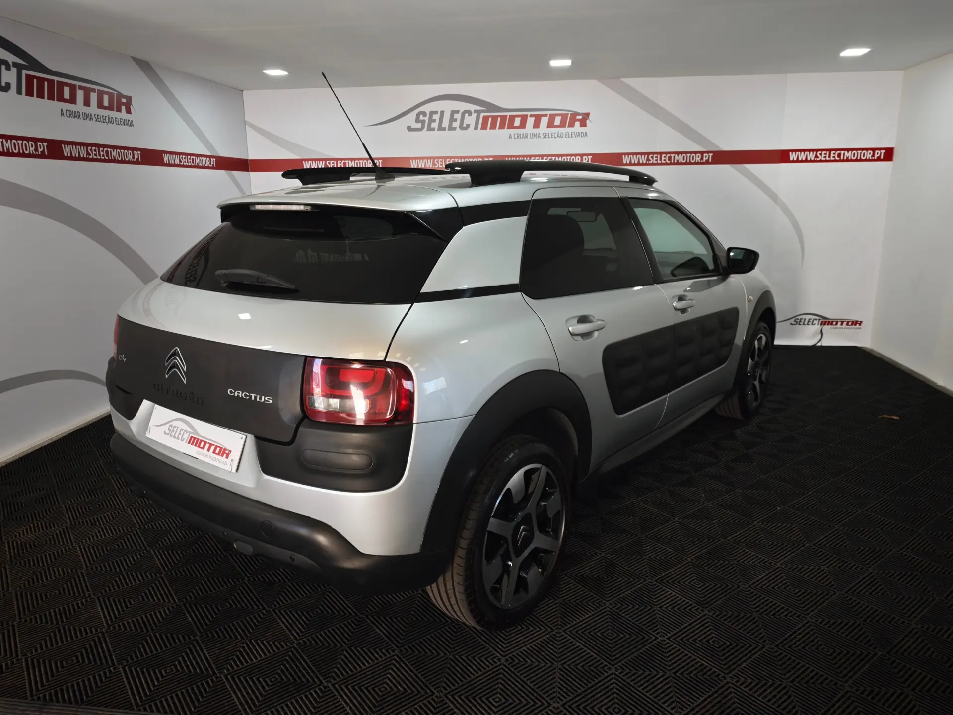 Citroen C4 Cactus 1.6 BlueHDi Shine 4