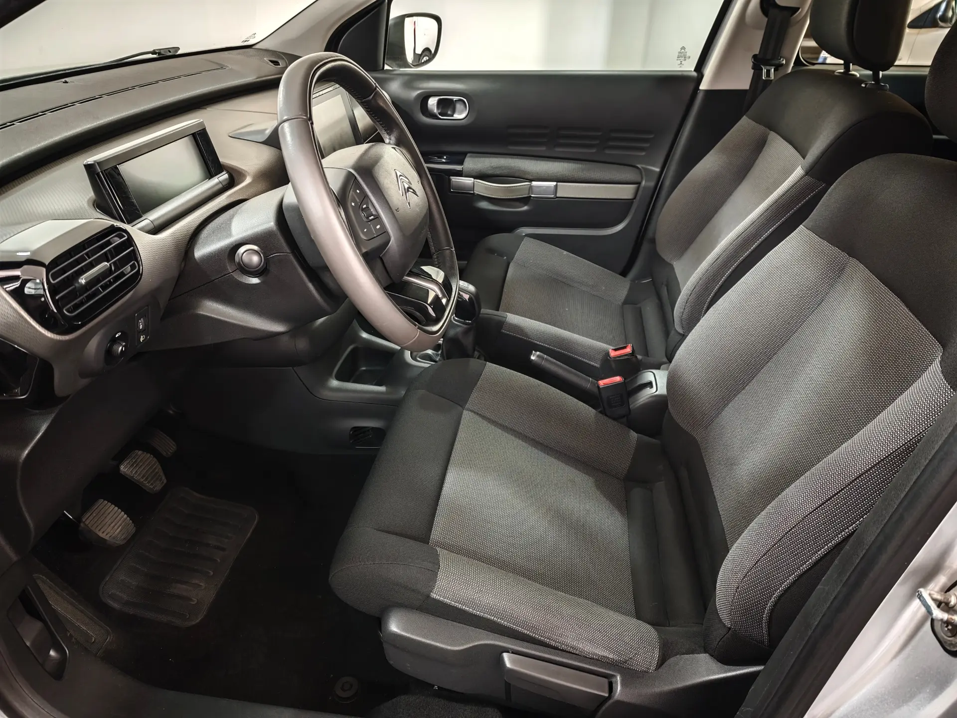 Citroen C4 Cactus 1.6 BlueHDi Shine 15