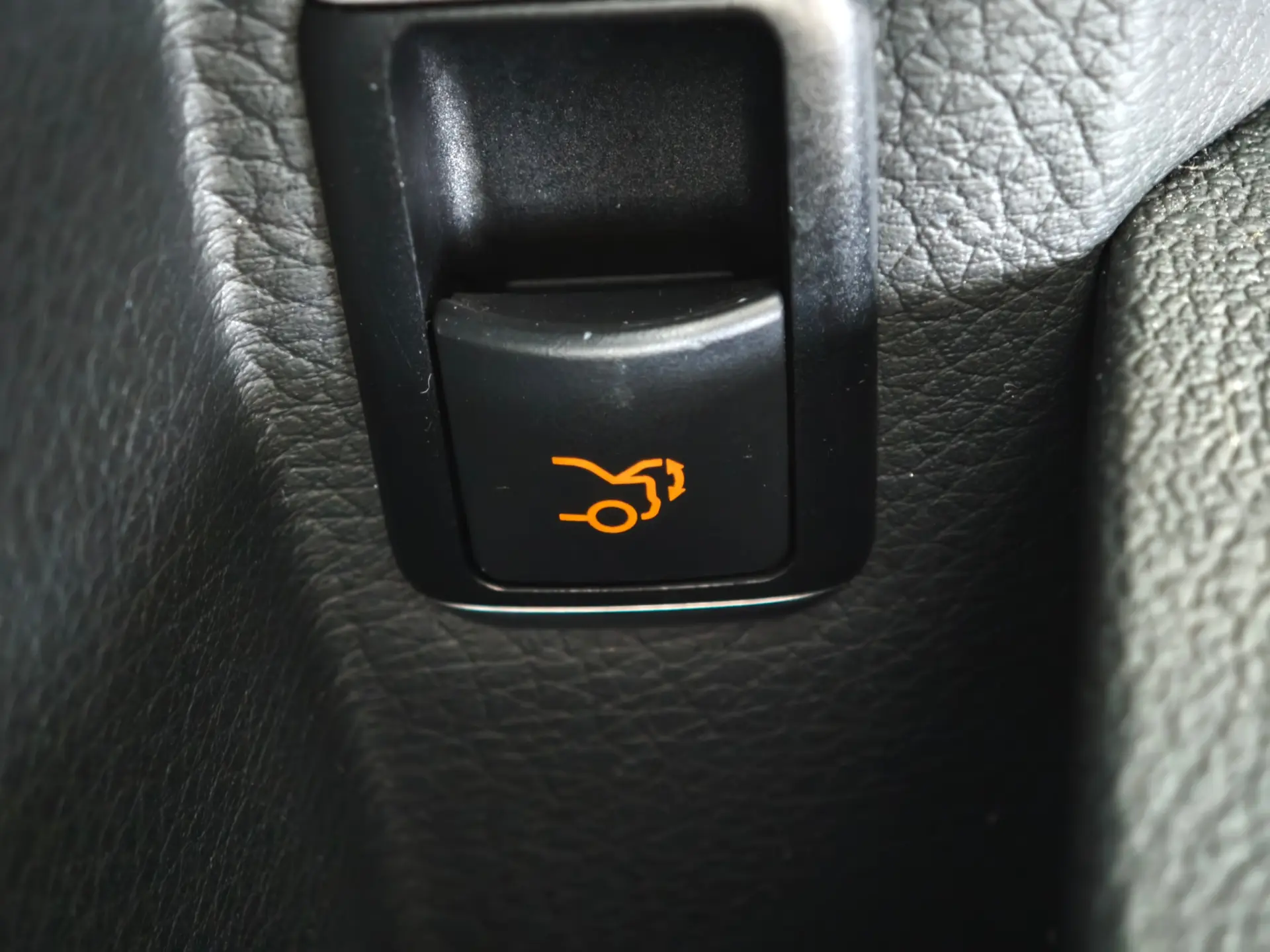 Mercedes-Benz E 220 BlueTEC BE Edition Auto. 28