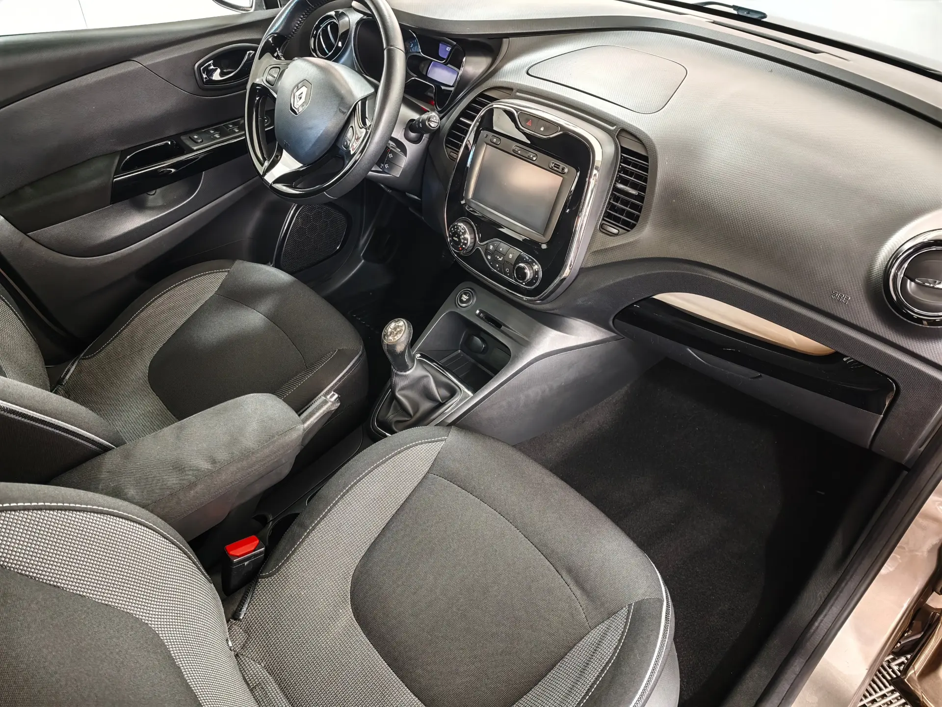 Renault Captur 1.5 dCi 24