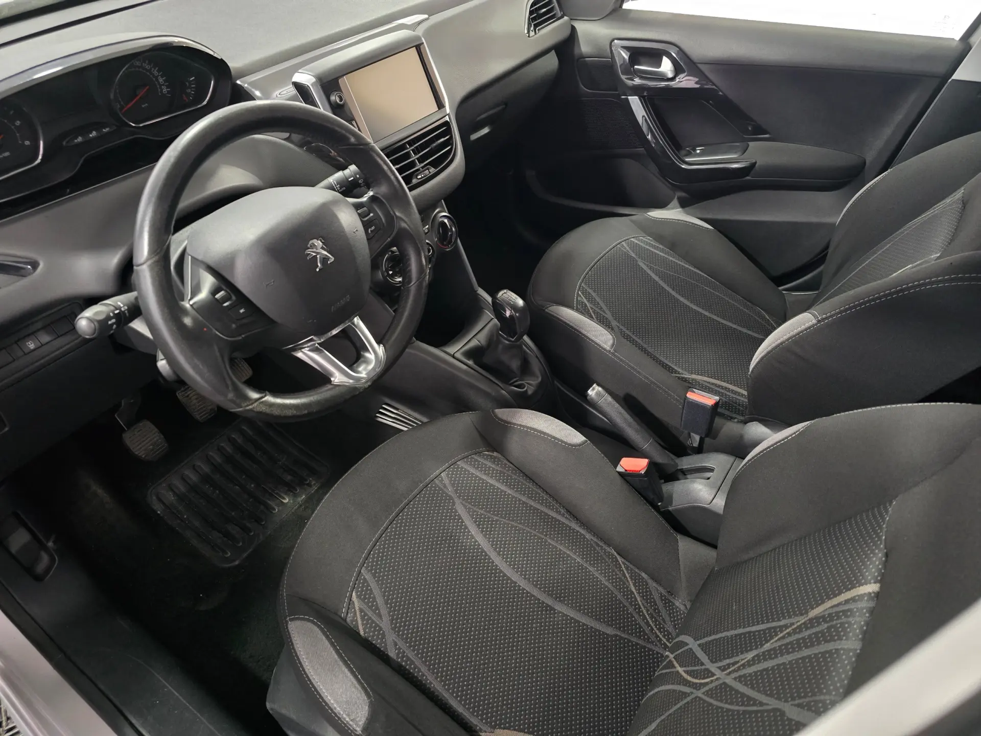 Peugeot 208 1.4 HDi Active 16