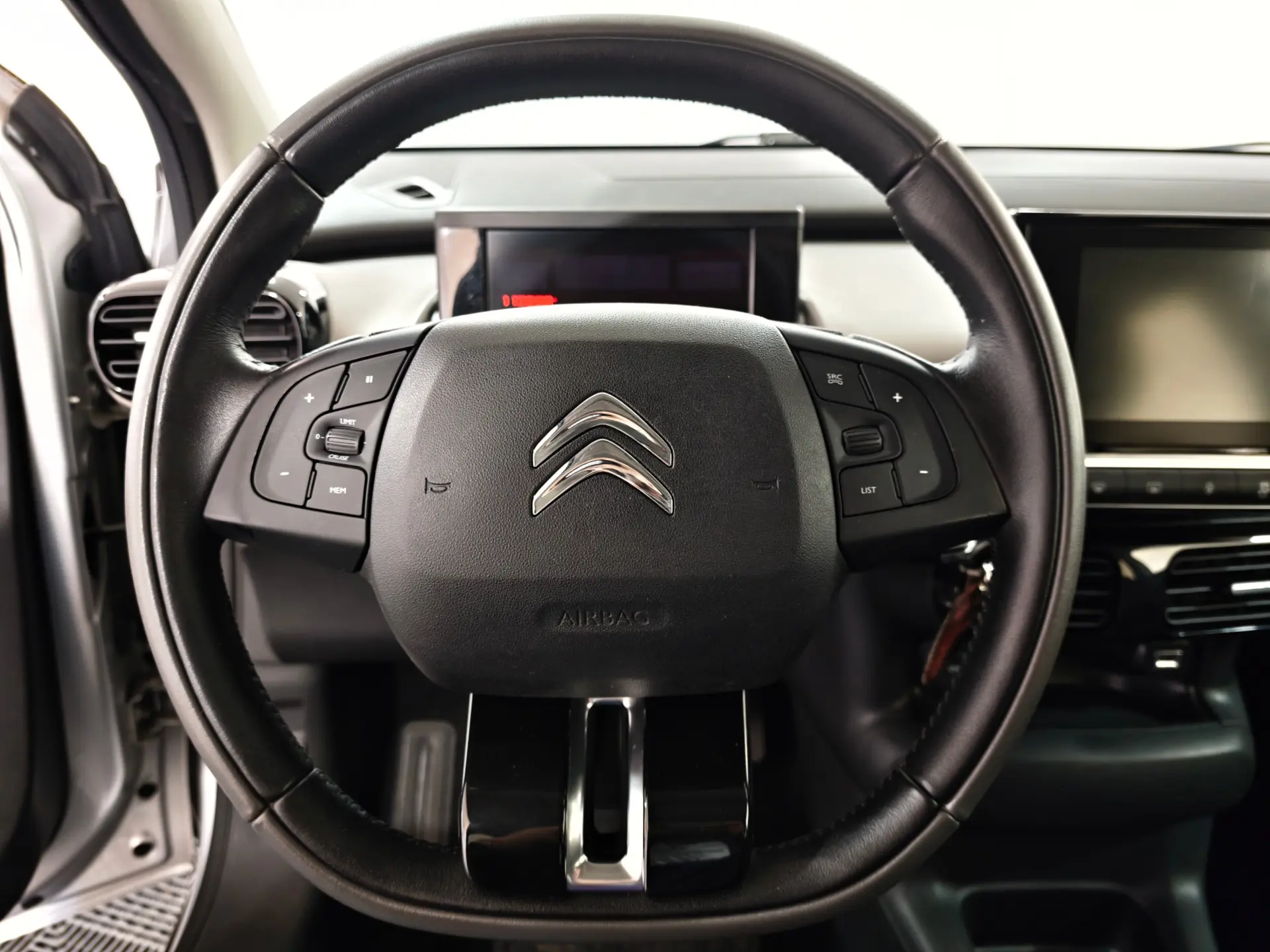 Citroen C4 Cactus 1.6 BlueHDi Shine 12