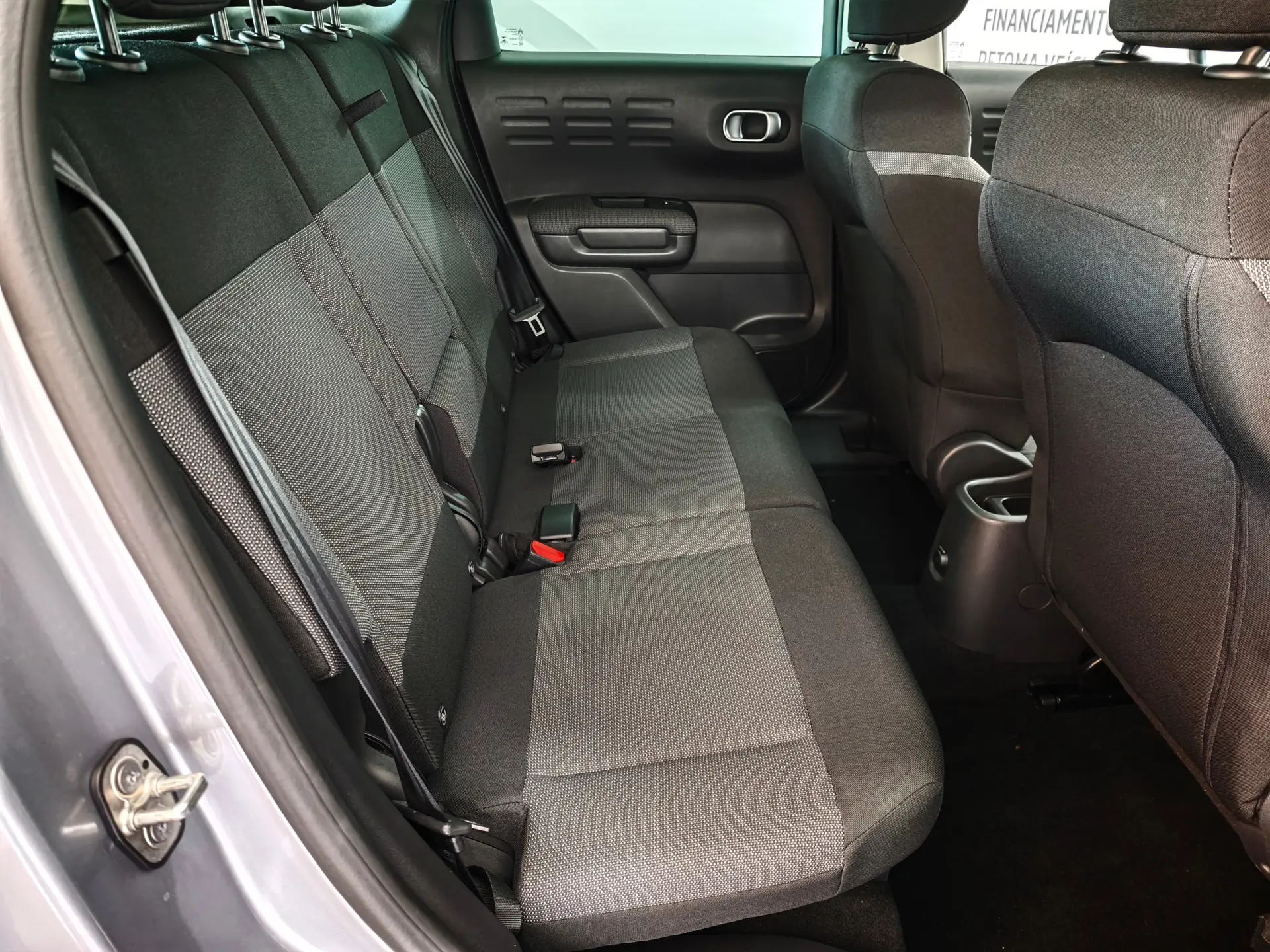 Citroen C3 Aircross 1.2 PureTech Shine 23