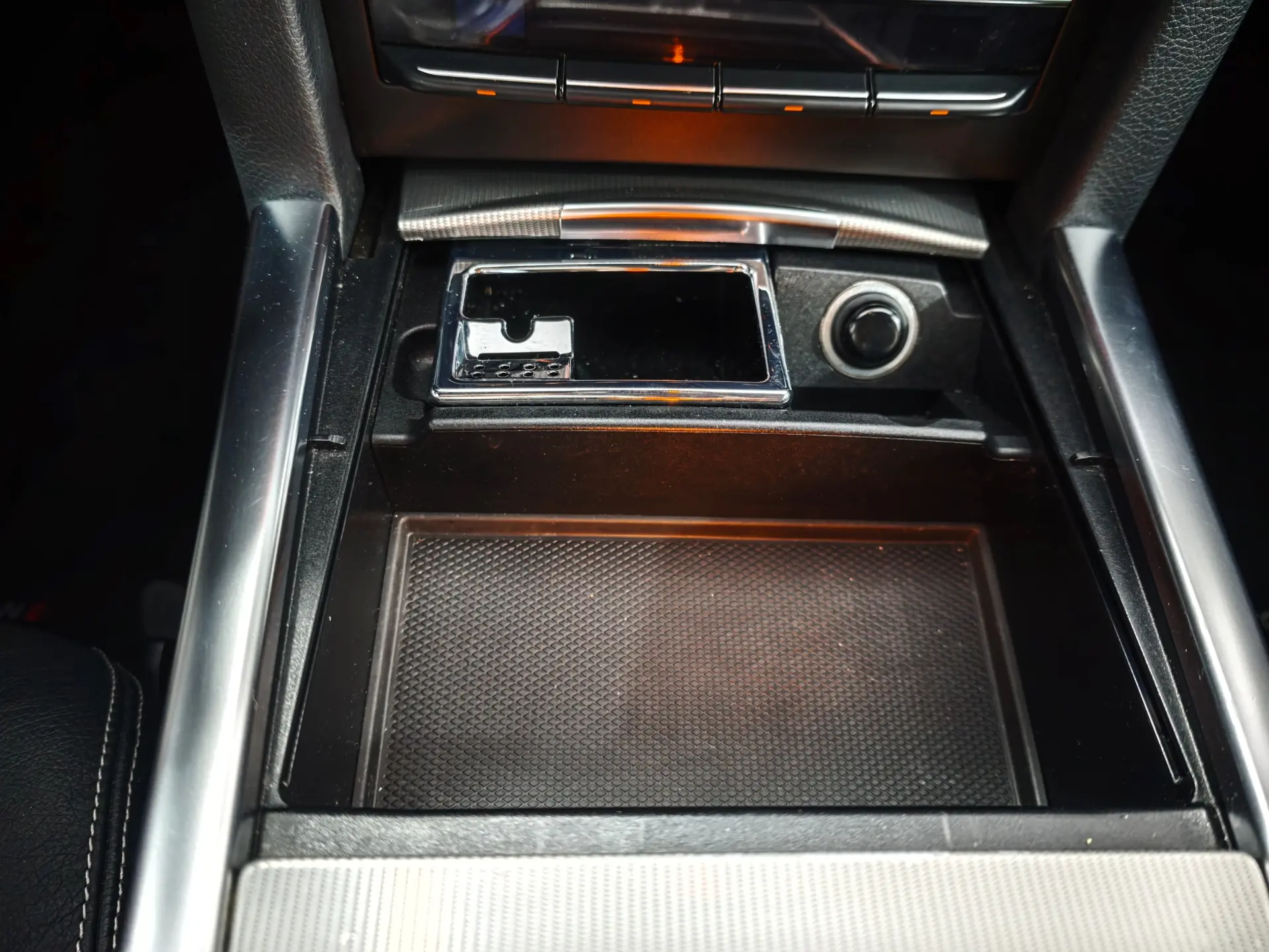 Mercedes-Benz E 220 BlueTEC BE Edition Auto. 16