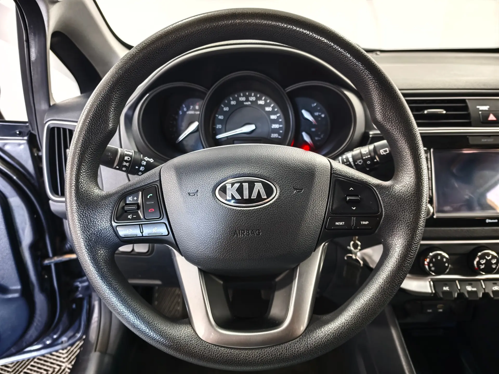Kia Rio 1.2 CVVT More 14