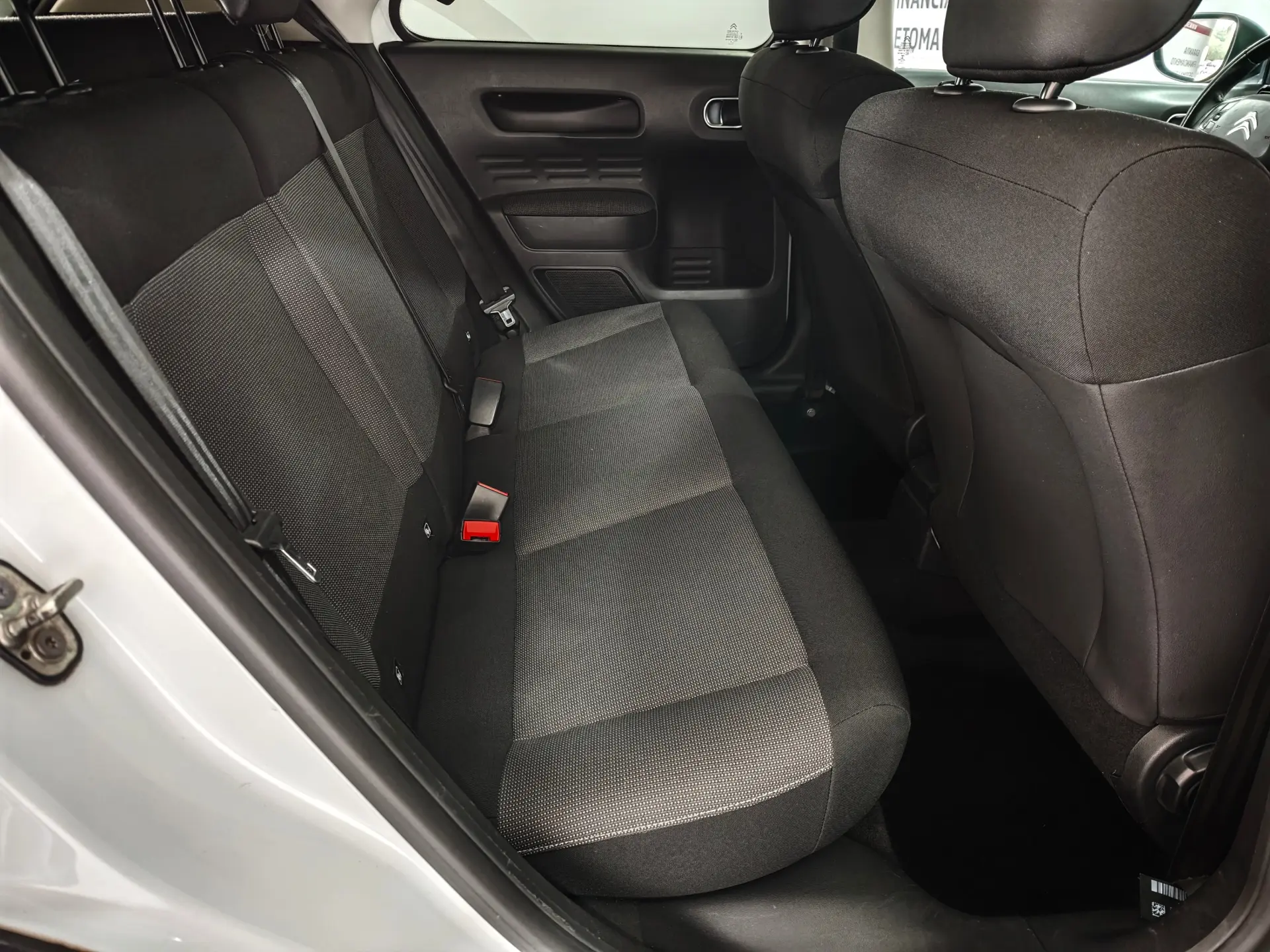 Citroen C4 Cactus BlueHDi 100 ETG6 Stop&Start Shine 23