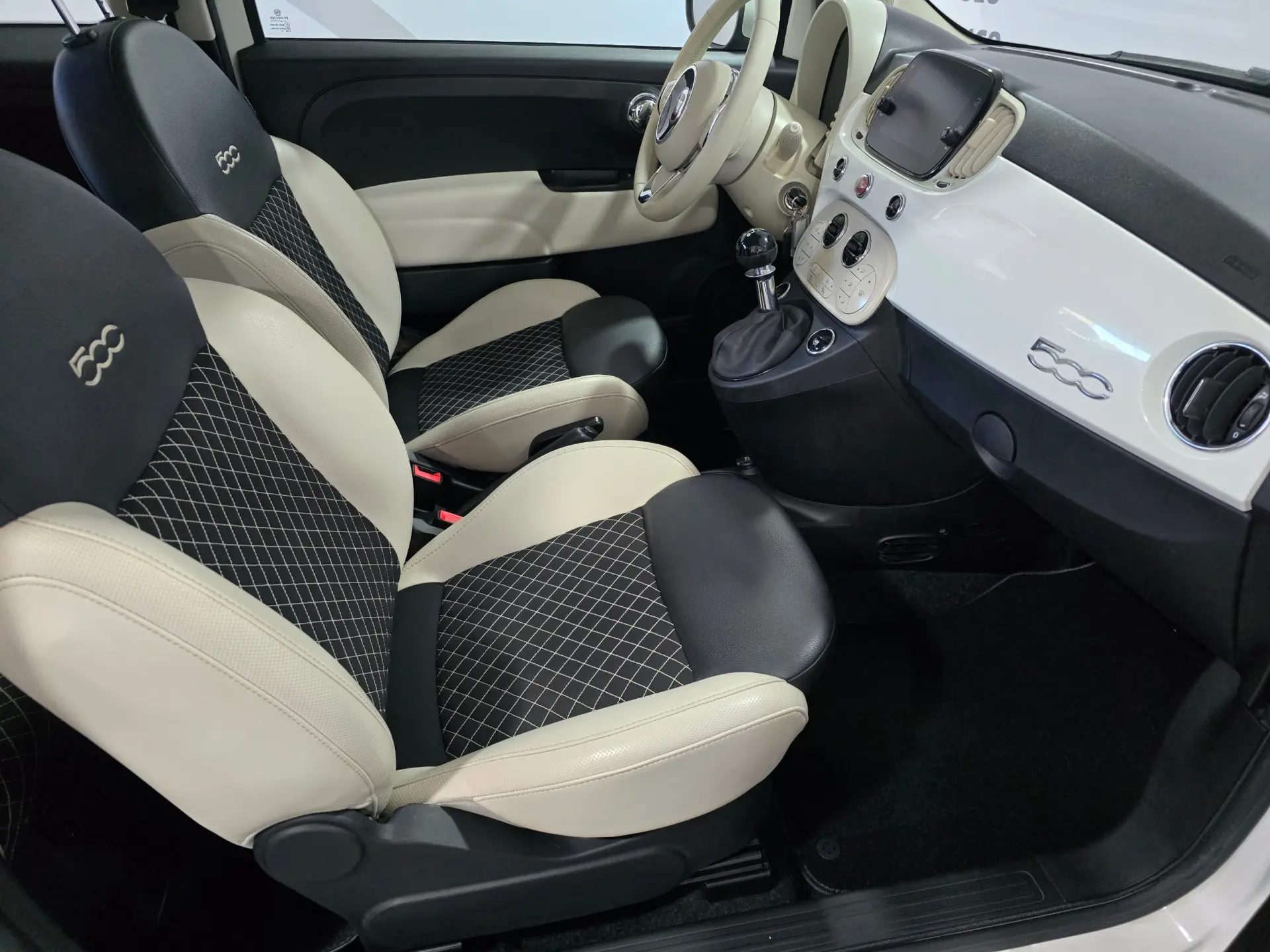 Fiat 500 1.0 Hybrid Lounge 20