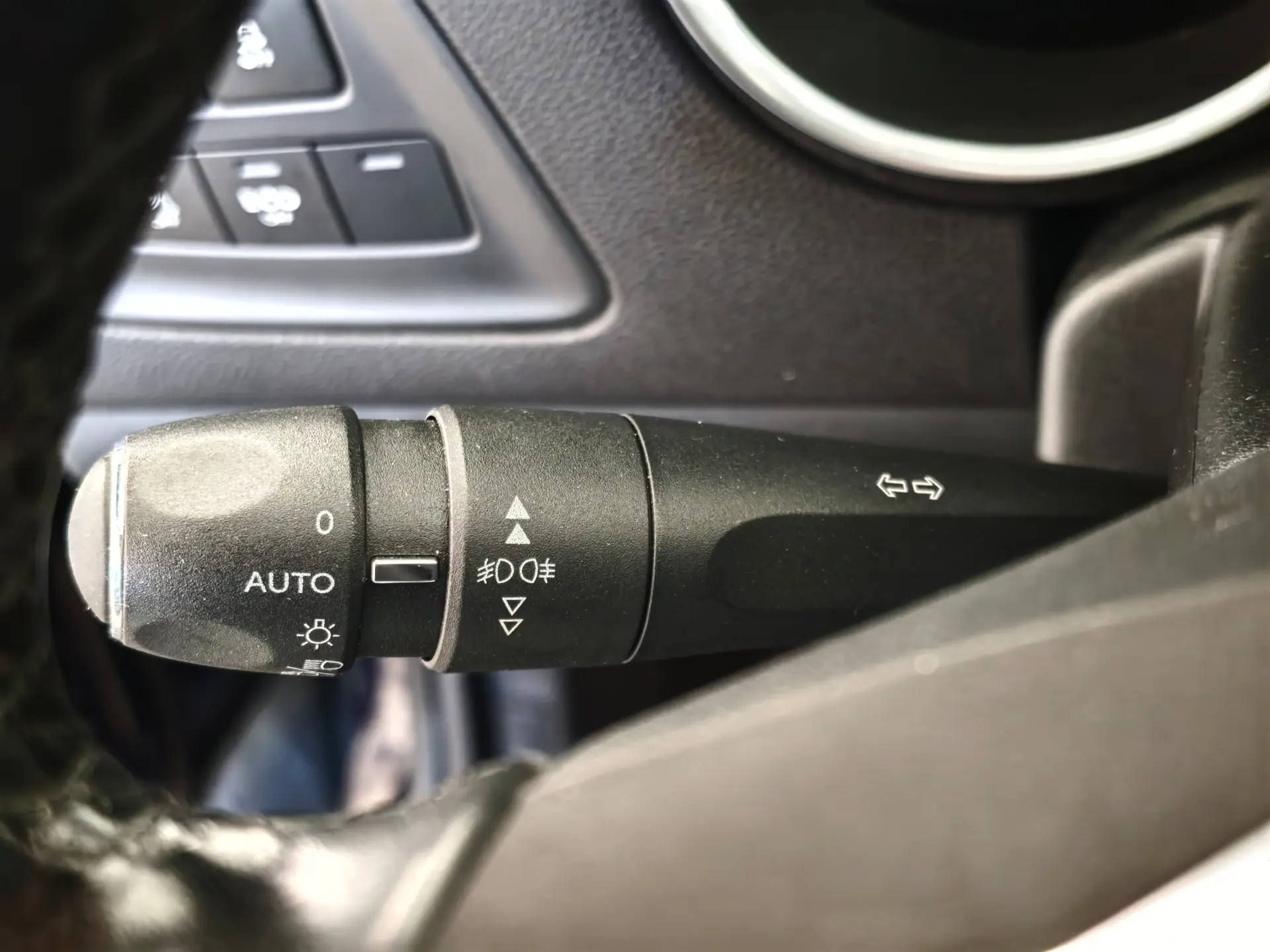 DS DS4 Crossback 1.6 BlueHDi Be Chic 15