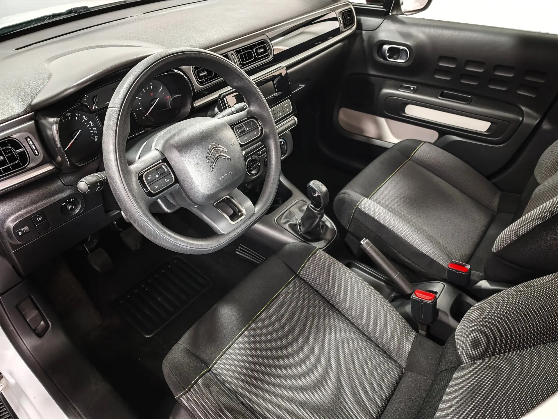 Citroen C3 1.2 PureTech Feel 17