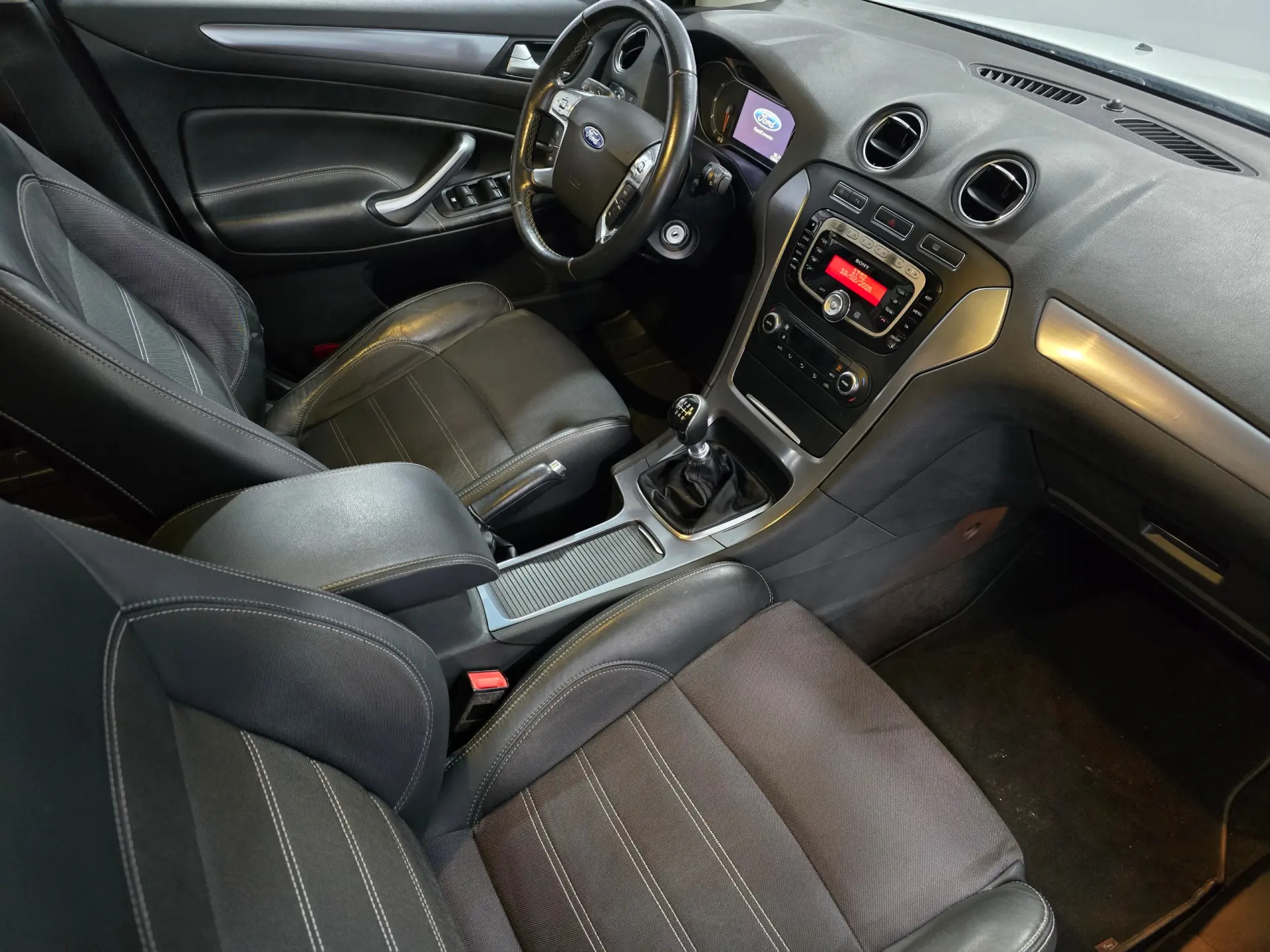 Ford Mondeo SW 1.6 TDCi Titanium 20