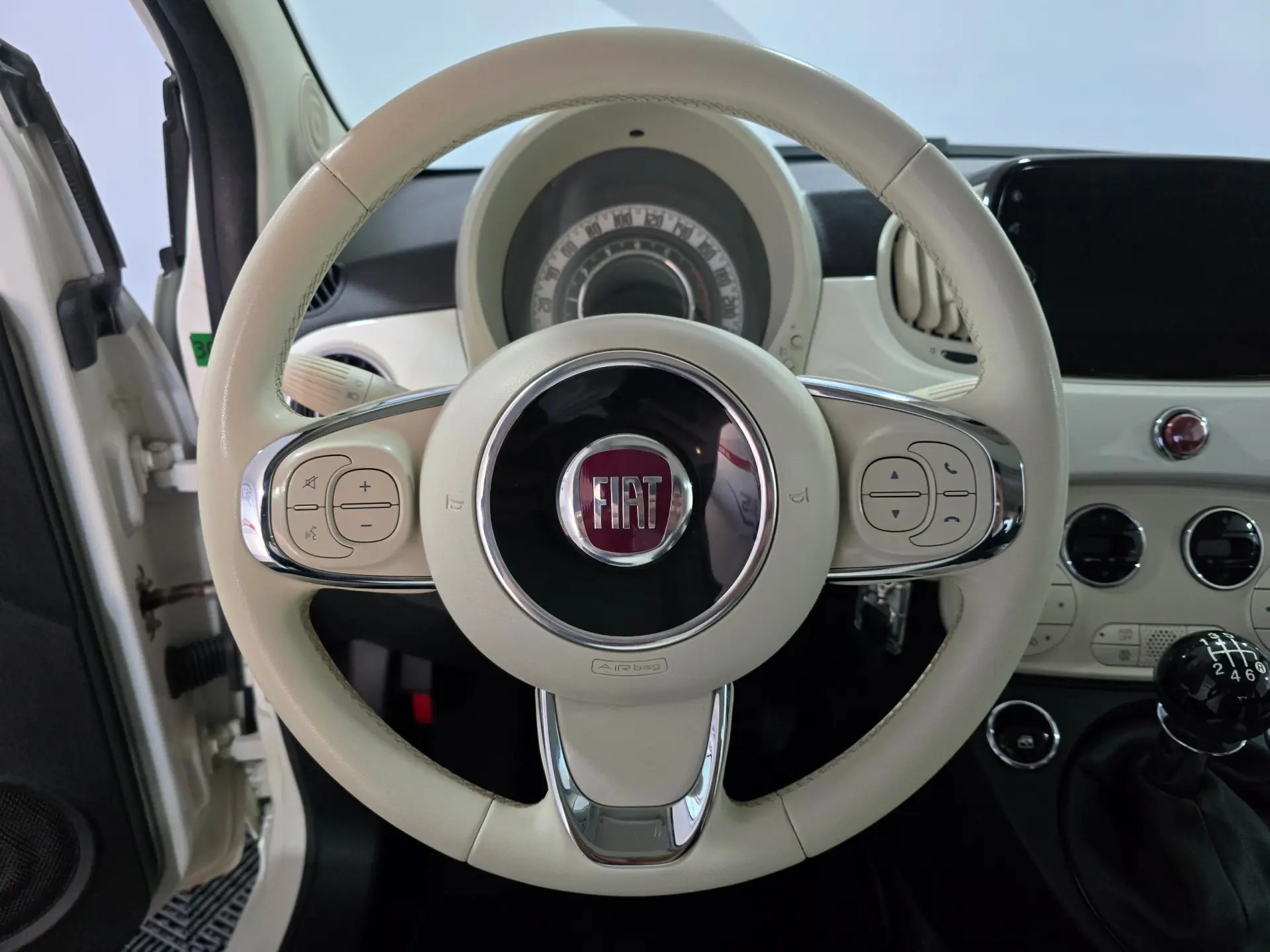 Fiat 500 1.0 Hybrid Lounge 13