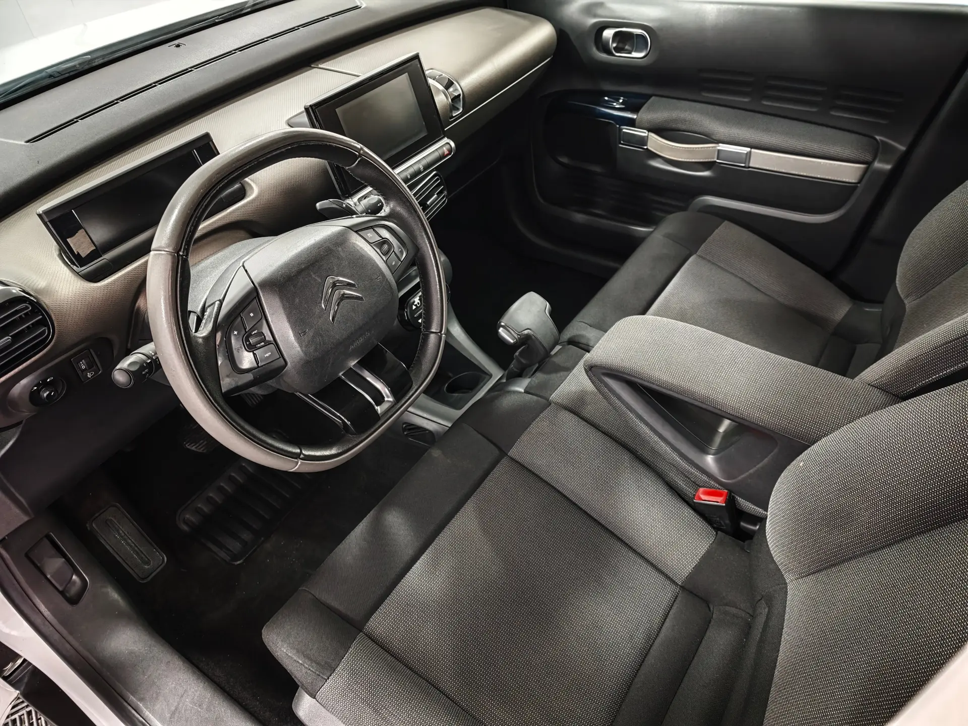Citroen C4 Cactus BlueHDi 100 ETG6 Stop&Start Shine 21