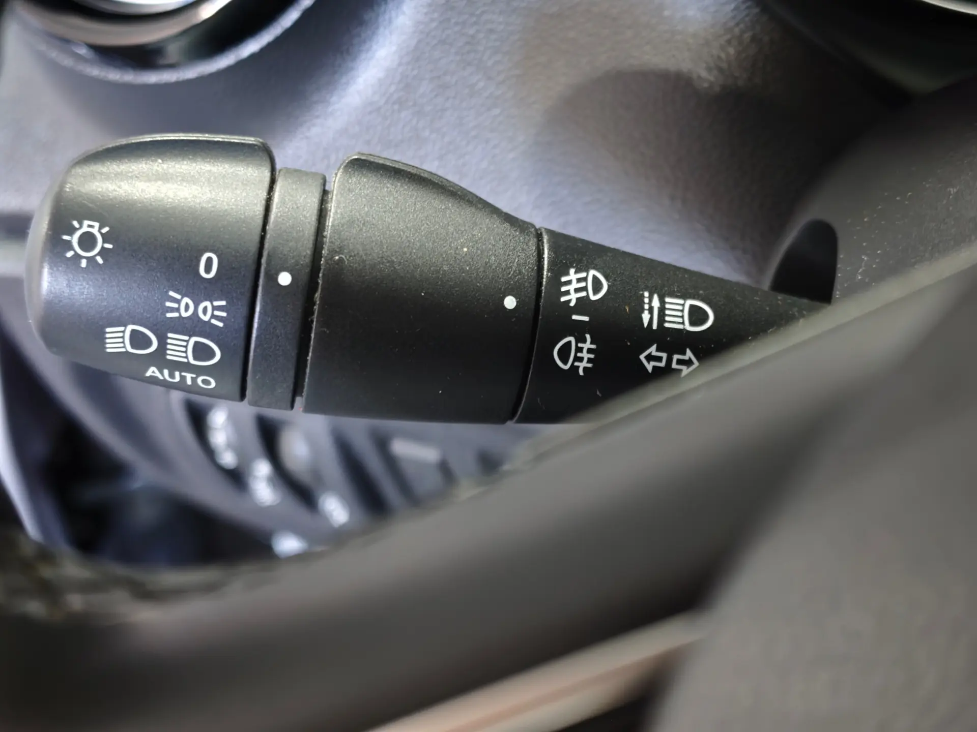 Renault Captur 0.9 TCE Exclusive 19
