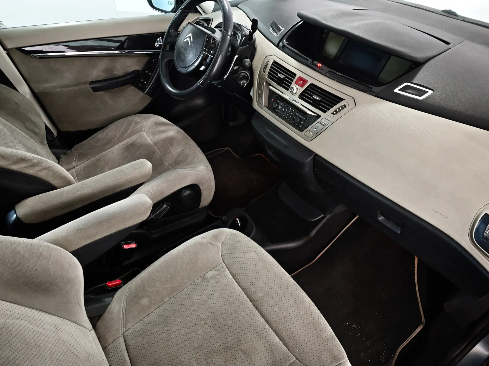 Citroen C4 Grand Picasso 1.6 HDi Exclusive CMP6 22