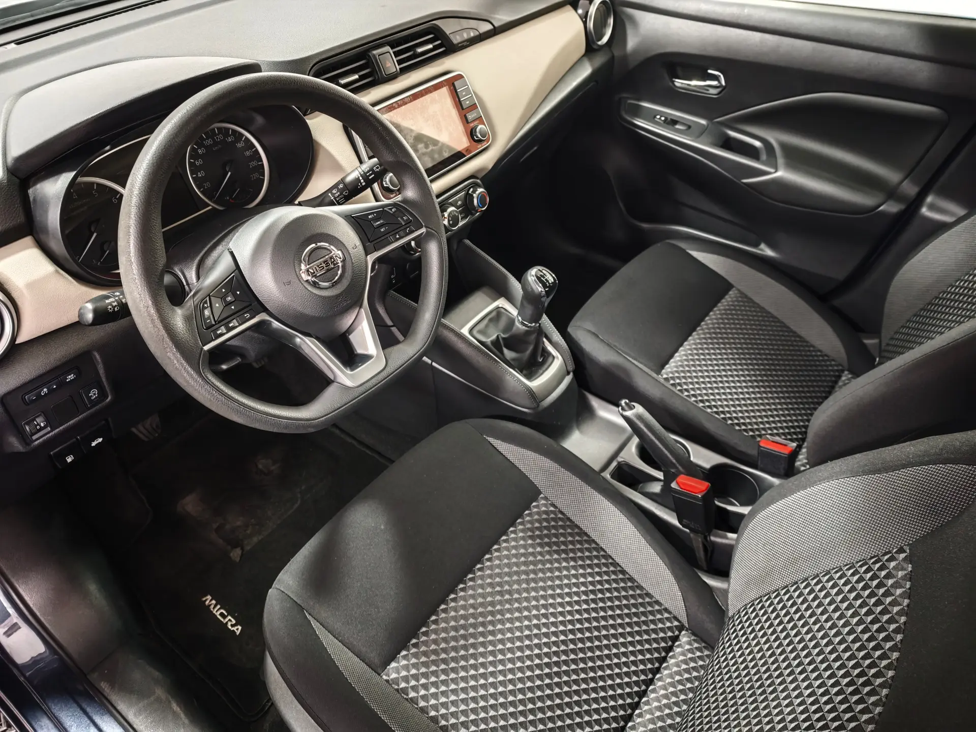 Nissan Micra 1.0 IG-T Kiiro 19